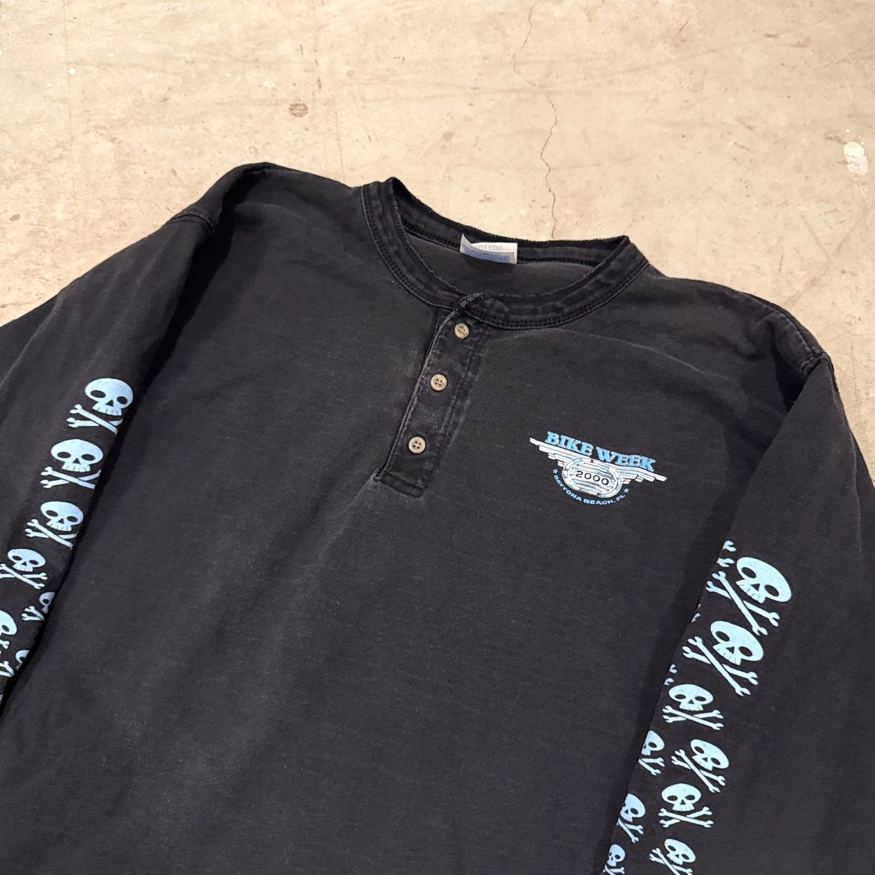 Vintage VINTAGE 90s Bike Rally Hog Skulls Long Sleeve Henley Mens Large CRAZY GRAPHIC Shirt Size US L / EU 52-54 / 3 - 6 Thumbnail