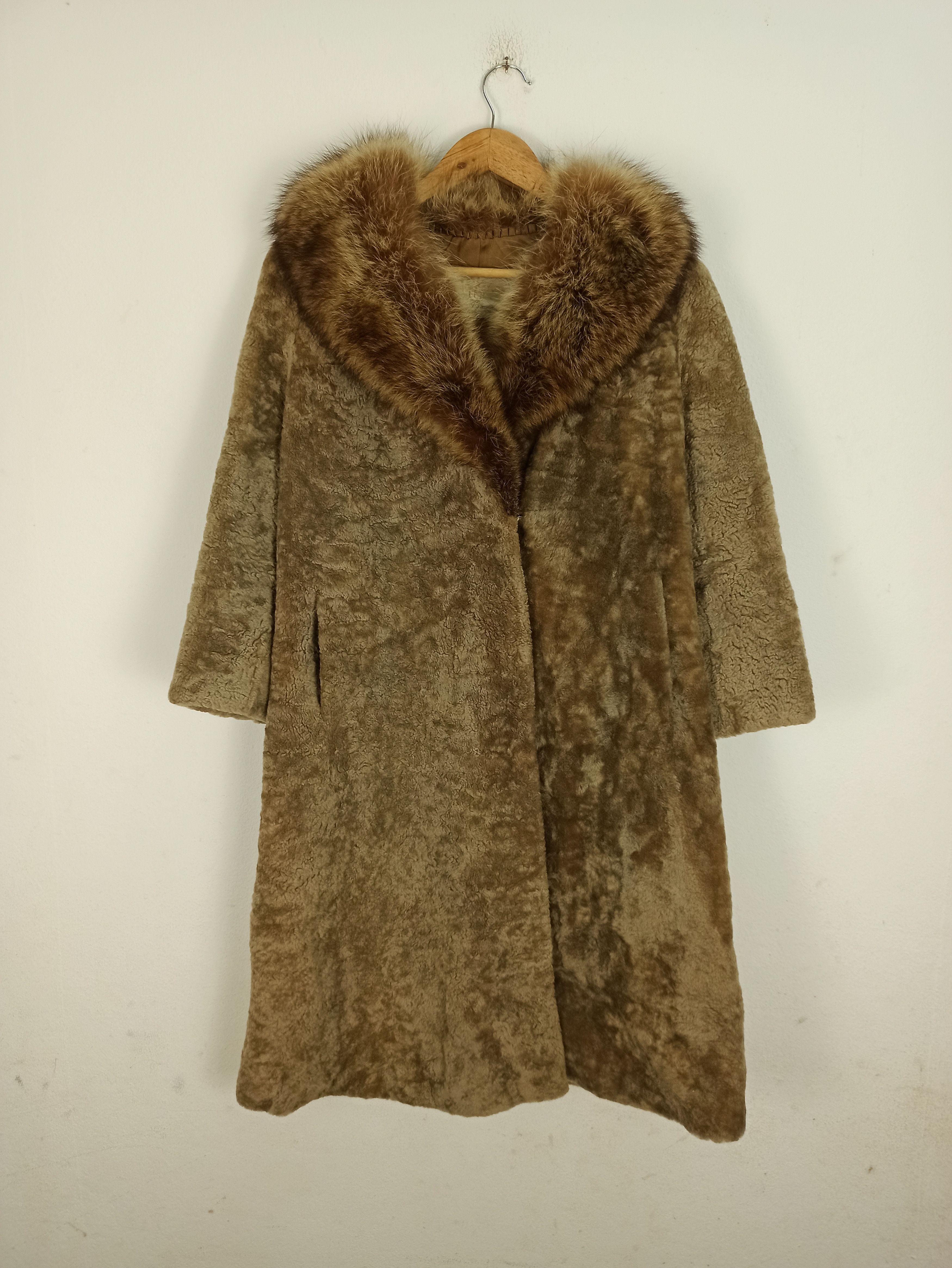 image of Saga Fox Vintage San Marco Fur Winter Jacket Luxury in Brown, Women's (Size Small)