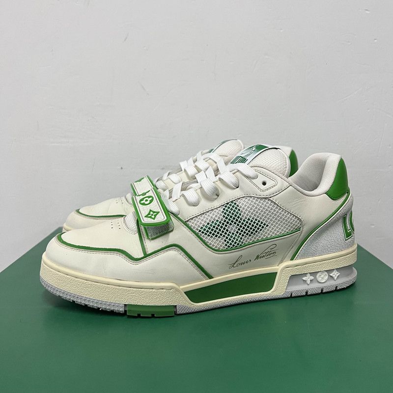 Louis Vuitton Louis Vuitton Classic Pattern Vintage Sneakers 0089 Size US 9.5 / EU 42-43 - 1 Thumbnail