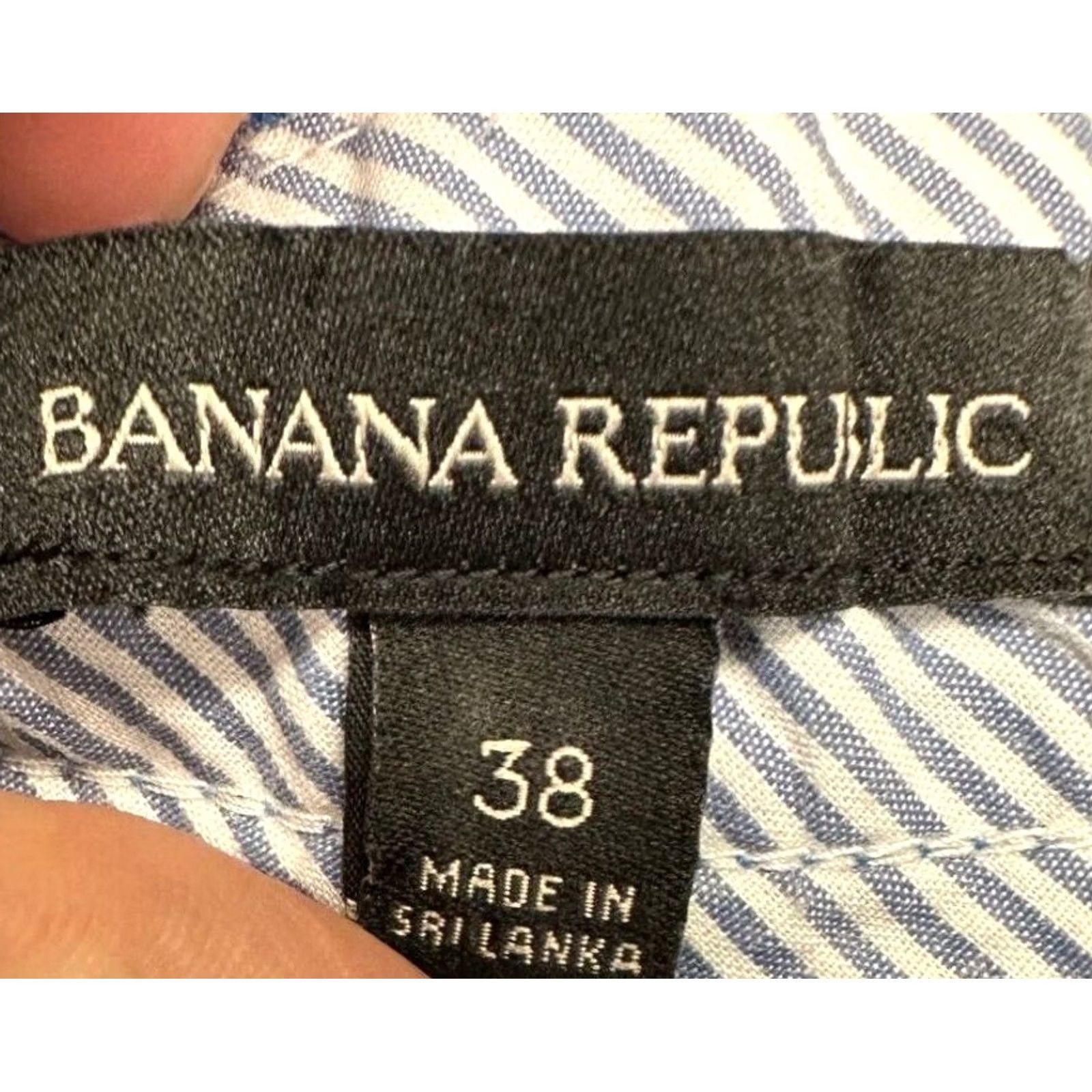 Banana Republic Banana Republic Shorts Men 38 Blue White Pincheck Khakis 100% Cotton Flat Front Casual Size US 38 / EU 54 - 4 Thumbnail
