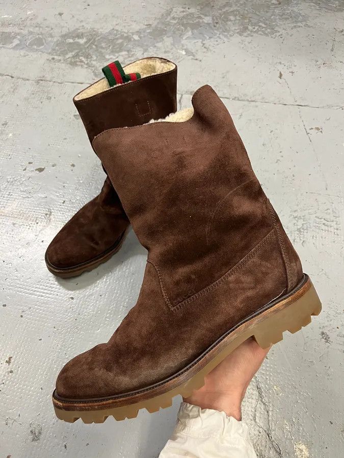 Gucci 2000s Gucci Brown Snow Brown Suede Boots Size US 10 / EU 43 - 1 Thumbnail