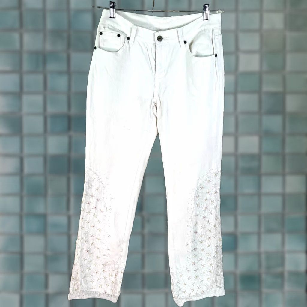 Vintage Latina Jeans Women's Size 8 White 32X32 Lace Patches Rhinestone Embroidered Denim Straight 32 Inseam 100% Genuine USA Seller Mens? Size 30" / US 8 / IT 44 - 1 Thumbnail