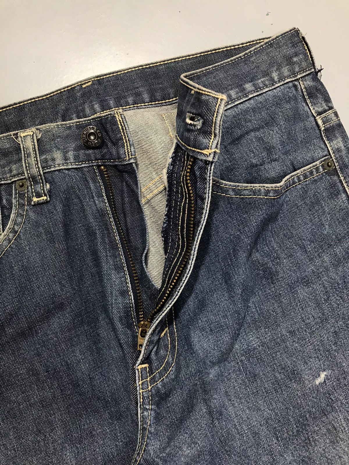 Levi's Vintage Levi’s 513 buckle belt denim Size US 32 / EU 48 - 5 Thumbnail