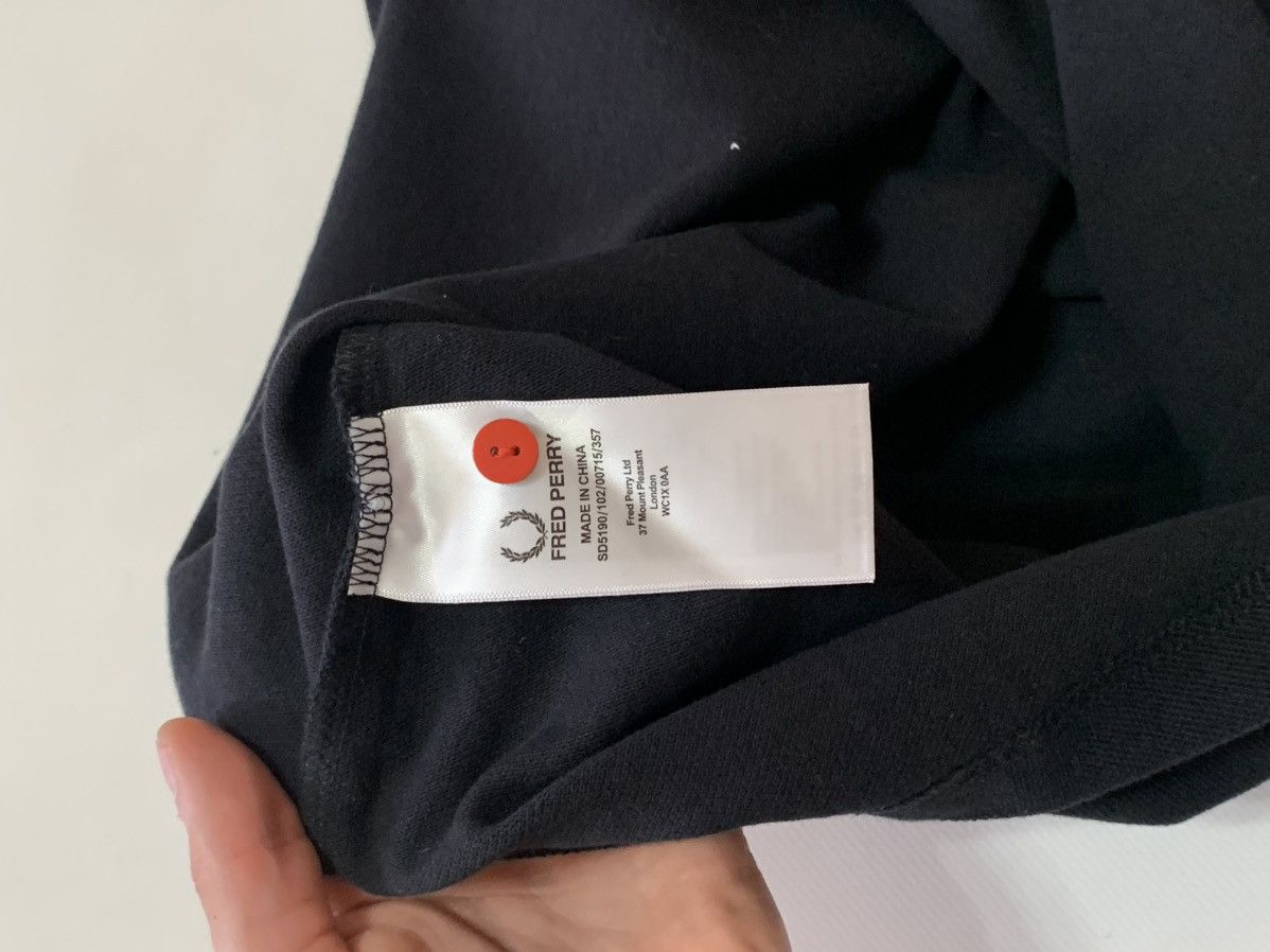 Designer × Fred Perry Fred Perry Amy Winehouse Size 12 UK Black Polo Size M / US 6-8 / IT 42-44 - 5 Thumbnail