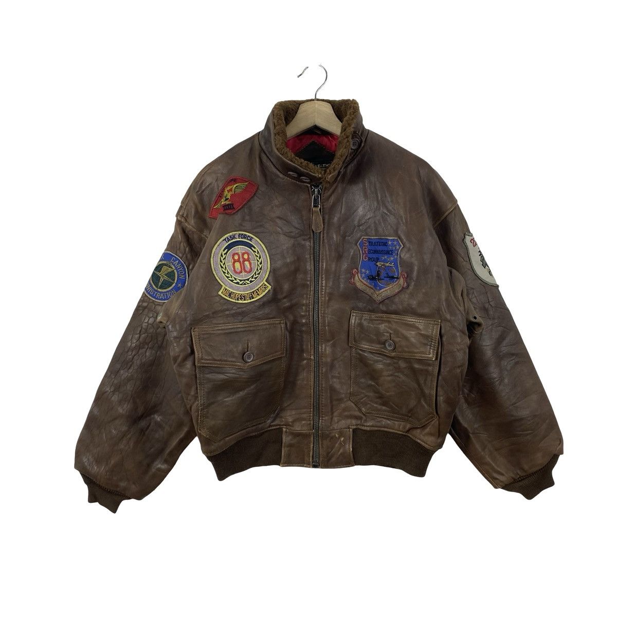Vintage Vintage DISTRESSED Leather Bomber Jacket Military Patch Size US L / EU 52-54 / 3 - 1 Thumbnail