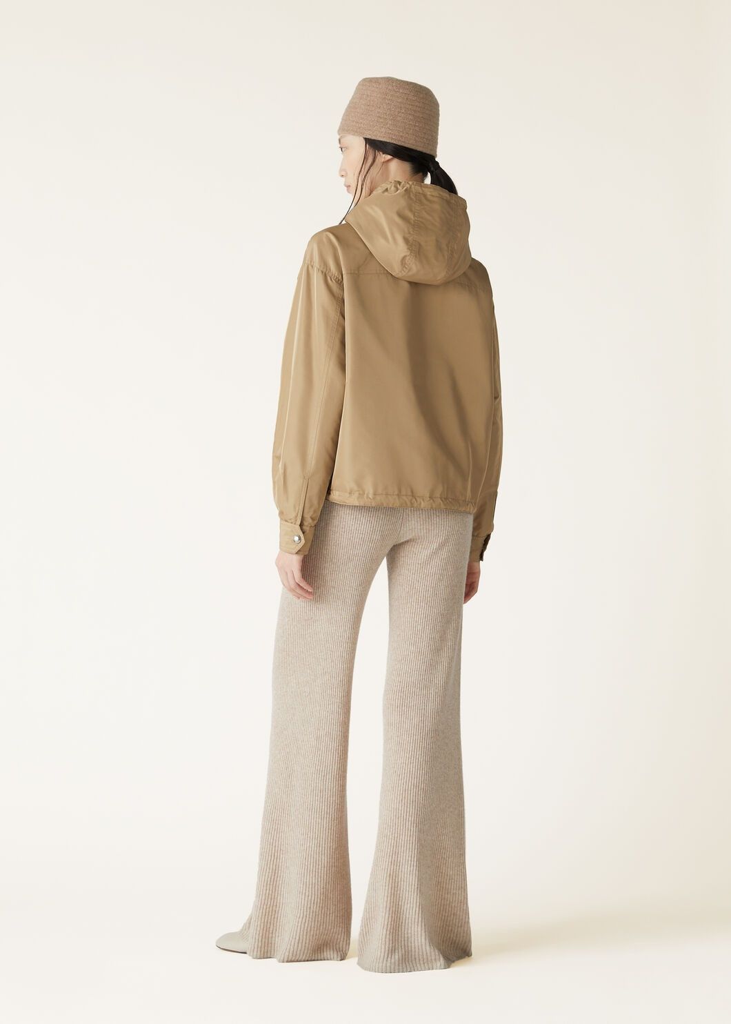 Loro Piana o1srvl11e0825 FAO6128 Brussel Blouson Jacket in Beige Size S / US 4 / IT 40 - 5 Thumbnail