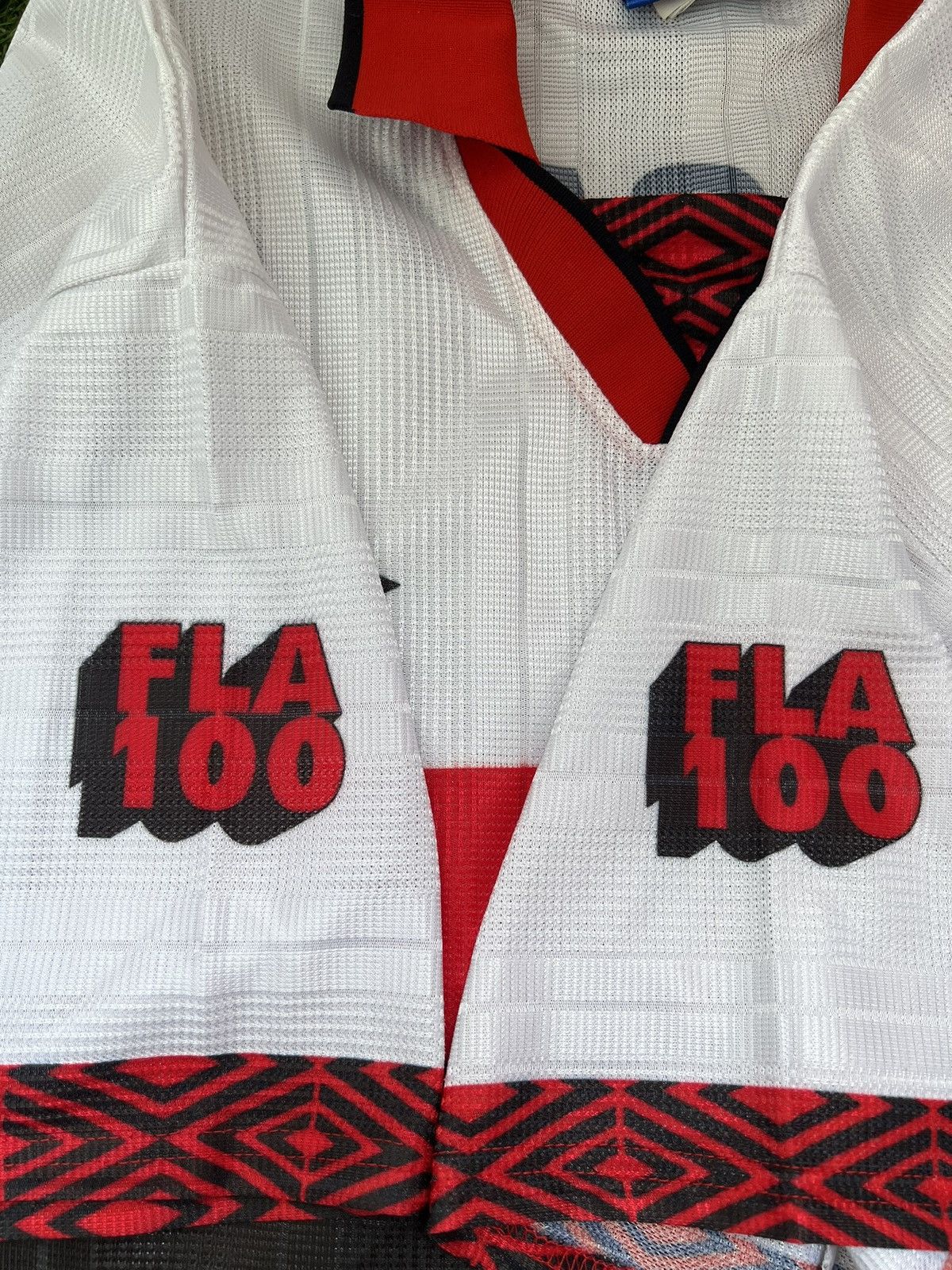 Umbro Flamengo 1995/96 Away Jersey Umbro Size US XL / EU 56 / 4 - 6 Thumbnail