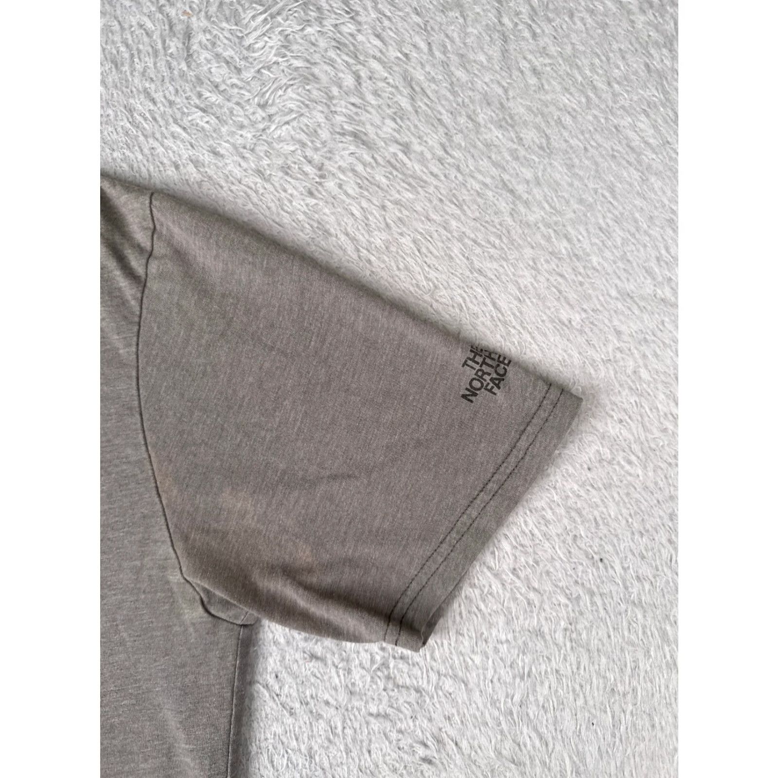 The North Face VINTAGE The North Face Shirt Men S Gray Yosemite National Park Cotton Blend Logo Tee Short Sleeve Crew Neck All Seasons Men’s T-Shirt 90s Era Style Size US S / EU 44-46 / 1 - 2 Thumbnail
