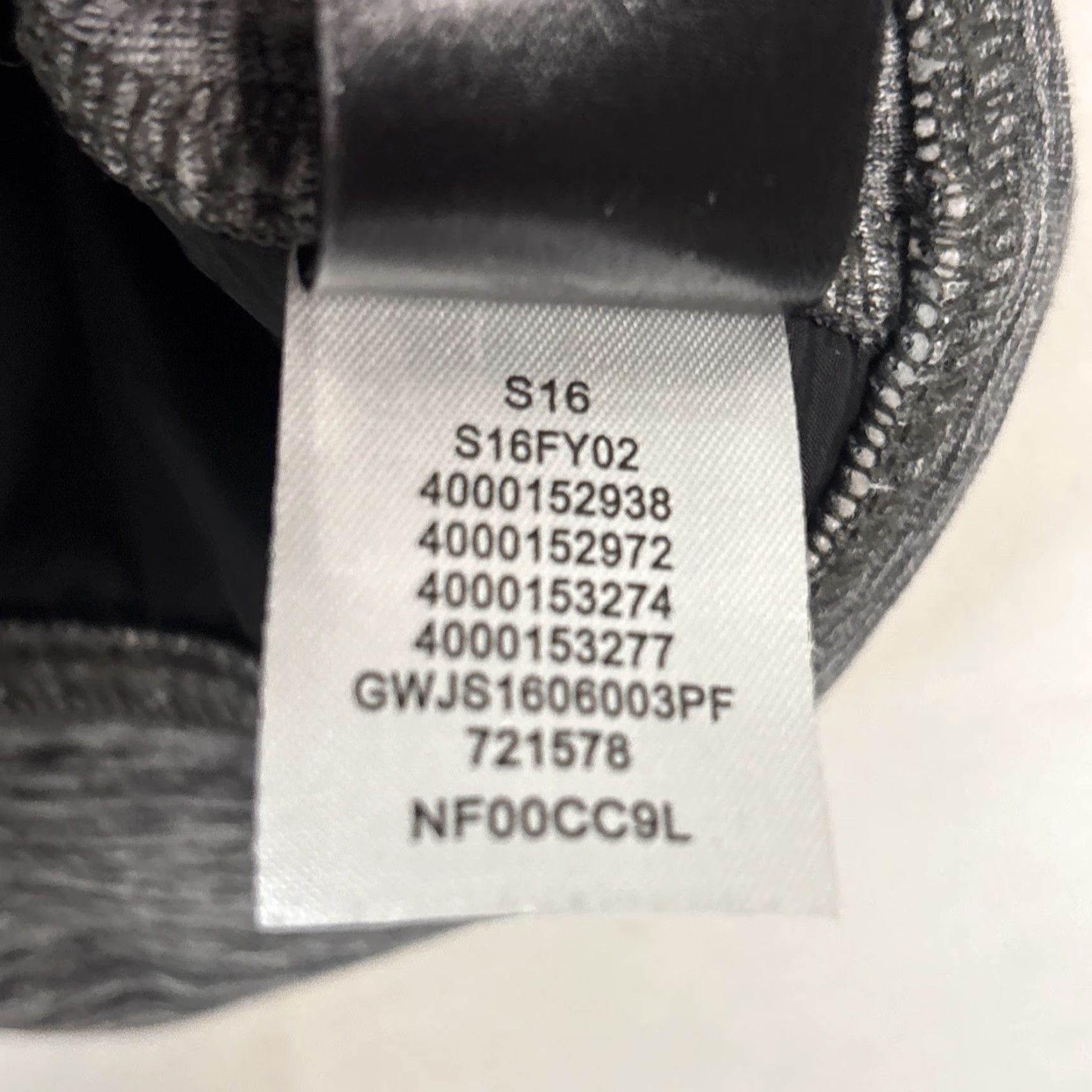 The North Face The North Face Soft Stretch Full Zip Insulated Jacket Womens Small Grey Black Size S / US 4 / IT 40 - 6 Thumbnail