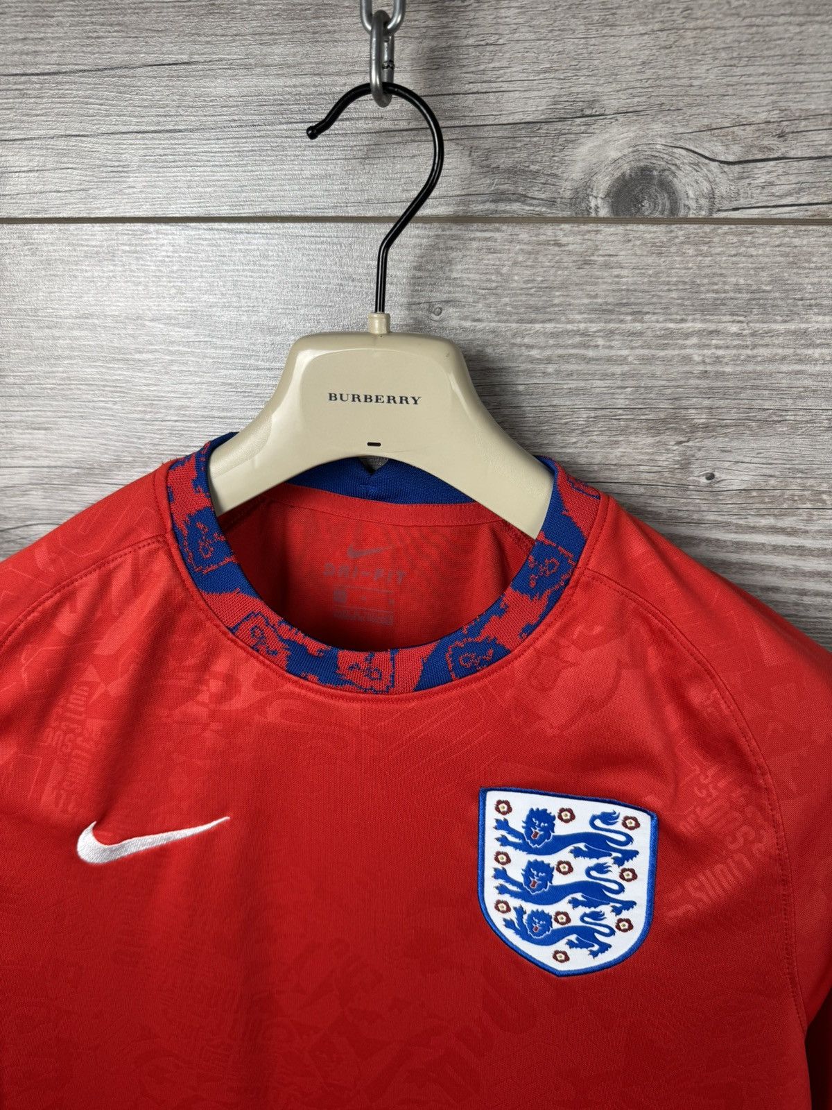 Nike Nike England Soccer Jersey Football Shirt Size M Size US M / EU 48-50 / 2 - 4 Thumbnail