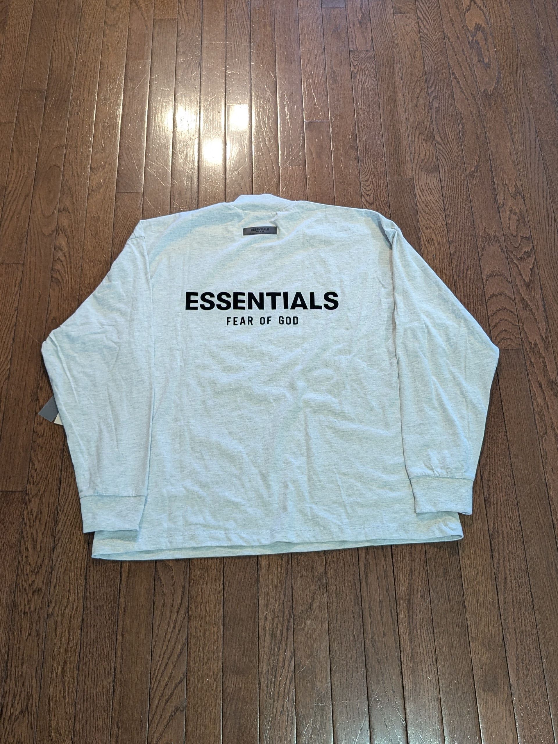 Essentials Fear of God Essentials Oatmeal Long Sleeve Shirt Size S Size US S / EU 44-46 / 1 - 6 Thumbnail