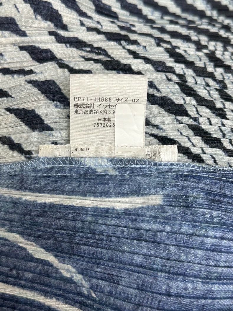 Issey Miyake Issey Miyake Blue firework smoke pleated dress Size M / US 6-8 / IT 42-44 - 4 Thumbnail