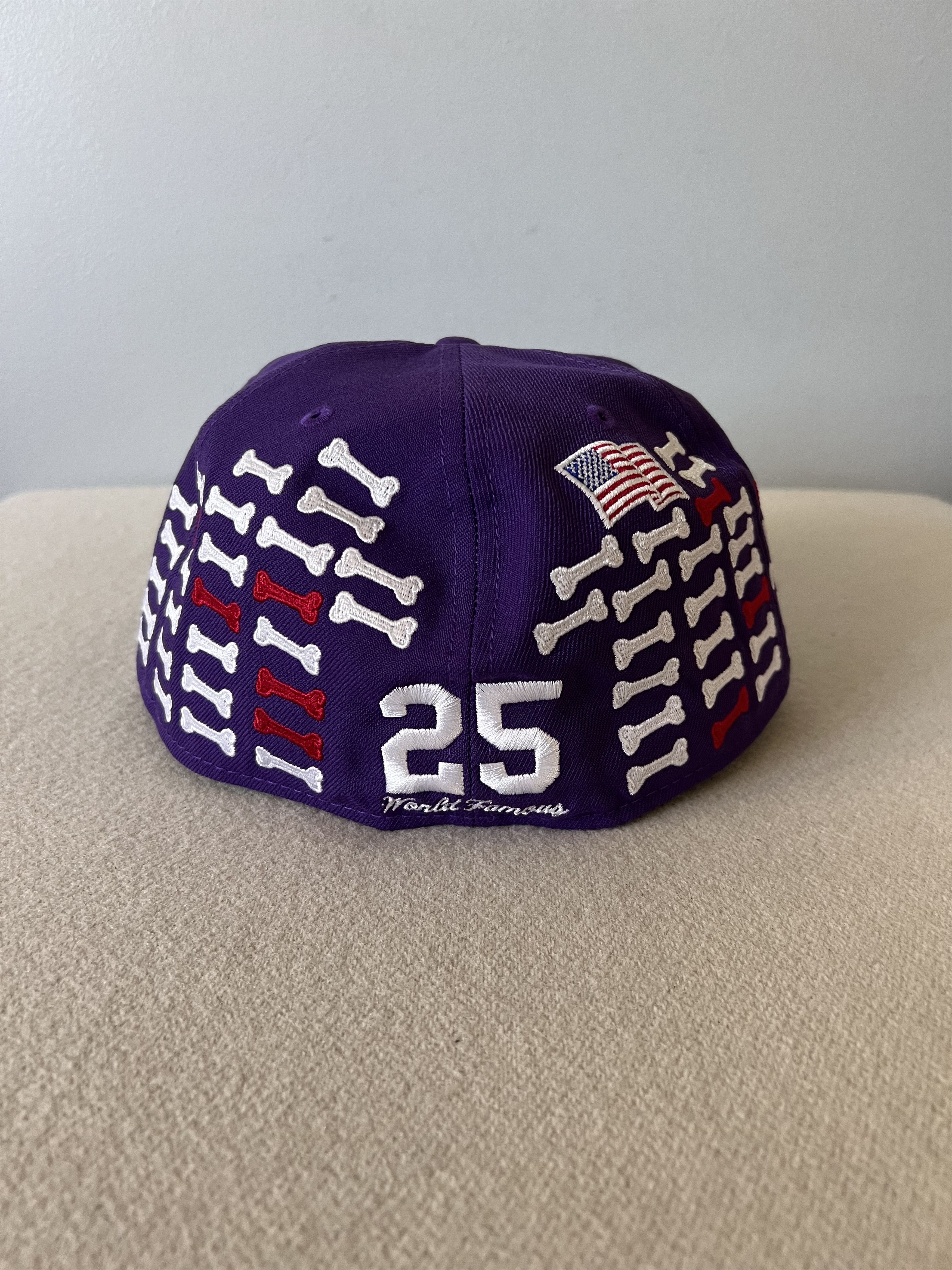New Era × Supreme 7 5/8 Supreme New Era Bones Box Logo 59FIFTY Fitted Hat Size ONE SIZE - 5 Thumbnail