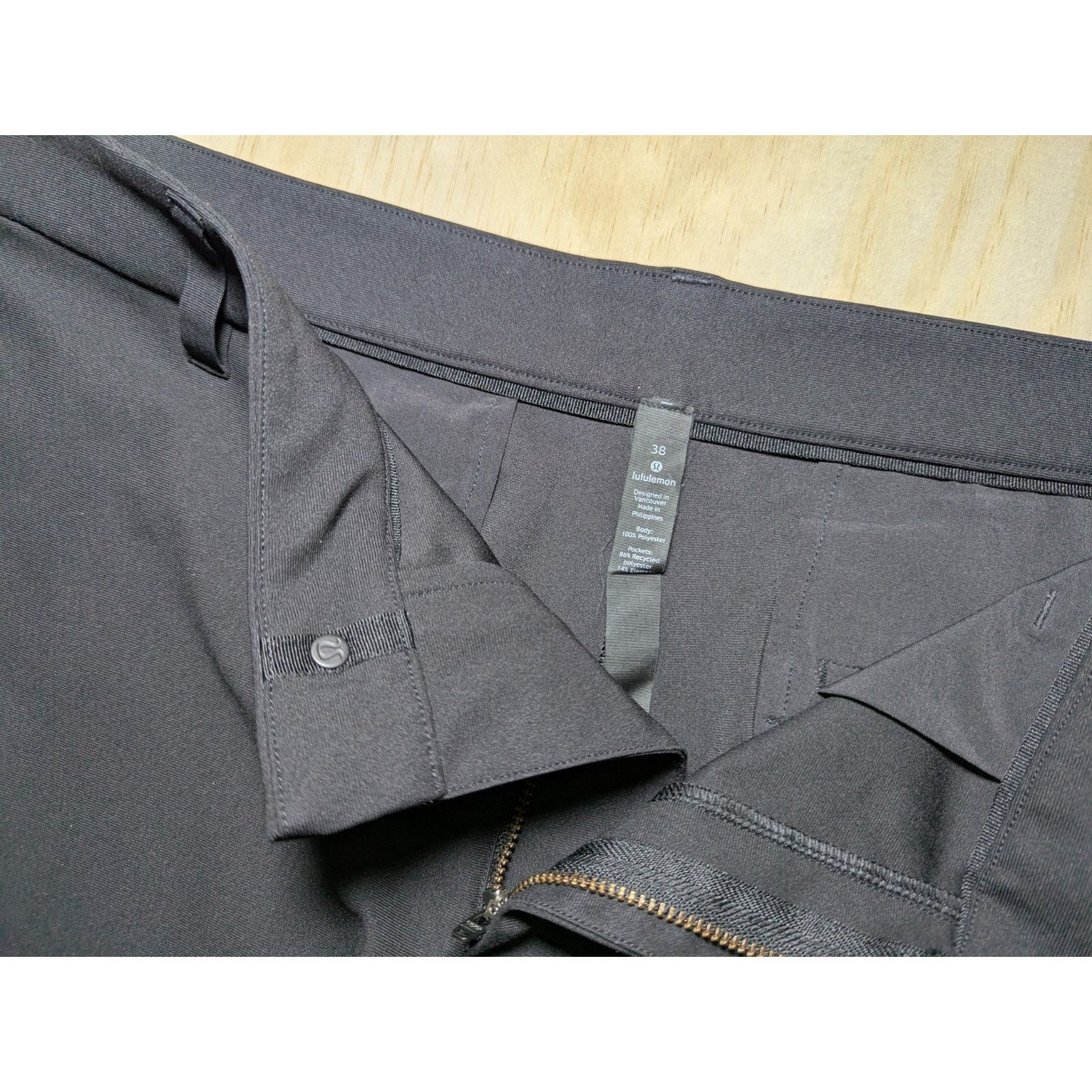 Lululemon Lululemon Men's 38 Commission Shorts Black Warpstreme Chino Size US 38 / EU 54 - 3 Thumbnail