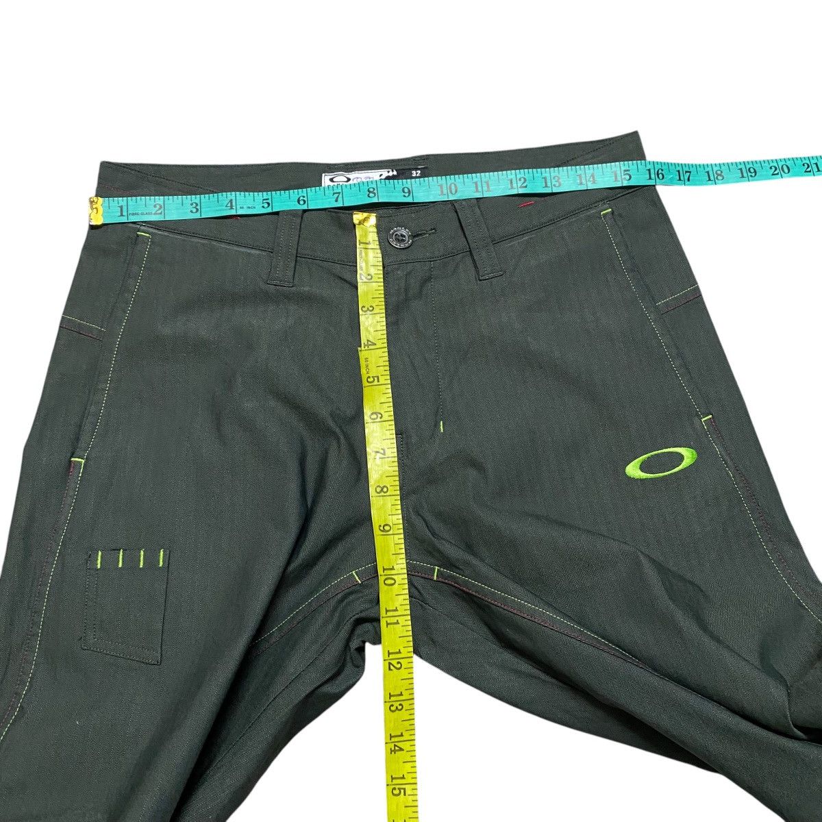 Oakley Vintage Oakley Cargo Pants Size US 31 - 18 Thumbnail