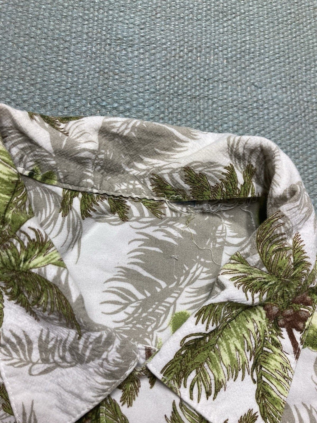Vintage rayon loop collar hawaiian shirt 90s palm trees large Size US L / EU 52-54 / 3 - 4 Thumbnail