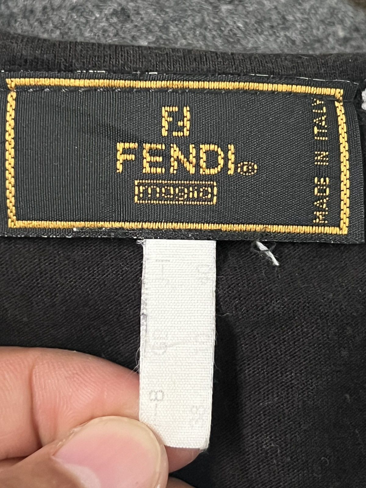 Fendi Fendi Tshirt Big Logo Roma Italy Vintage Size US L / EU 52-54 / 3 - 10 Thumbnail