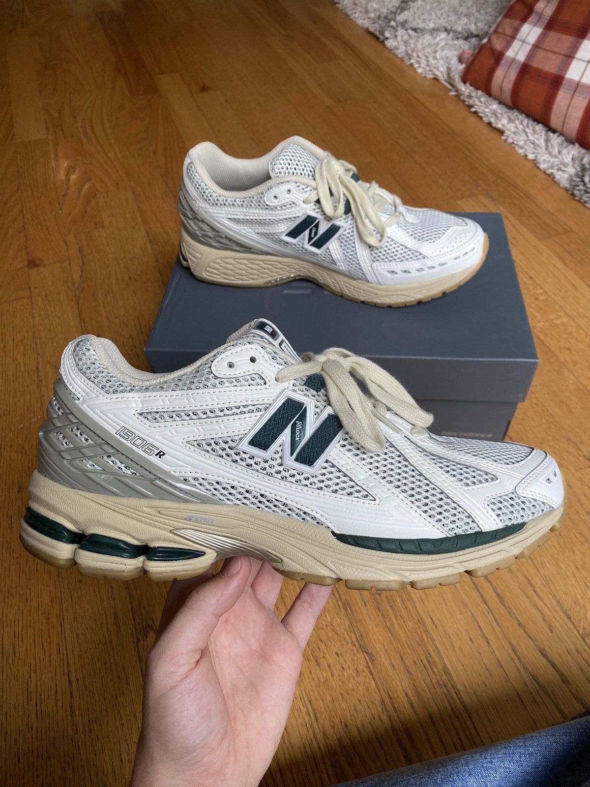 New Balance New Balance 1906R ‘White/Green’ US10 Size US 10 / EU 43 - 2 Thumbnail
