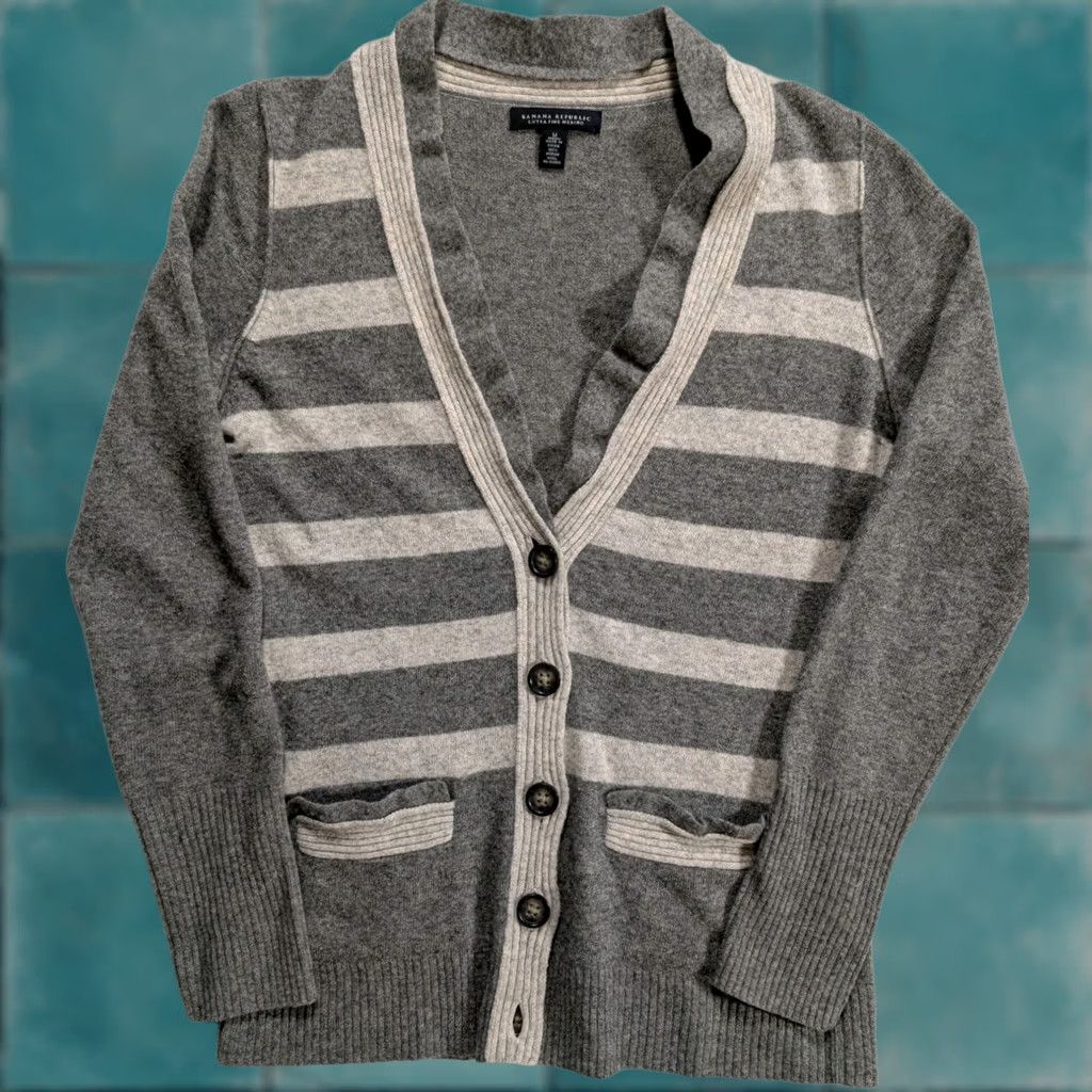 Banana Republic VINTAGE Banana Republic Merino Wool Striped Cardigan Sweater with Pockets Size M Size M / US 6-8 / IT 42-44 - 1 Thumbnail