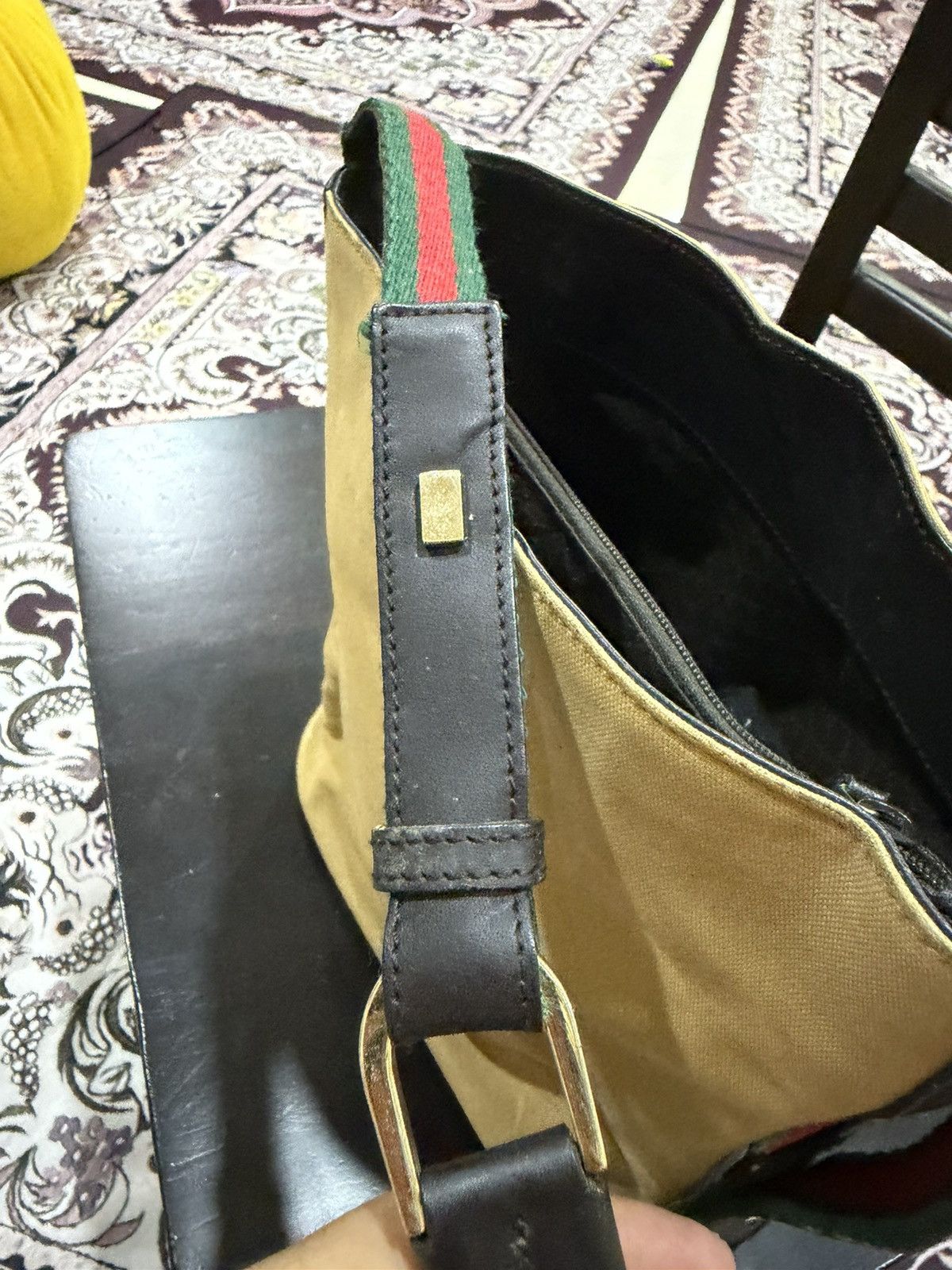 Gucci Authentic Vintage Gucci Sherry line Bucket Shoulder Bag Size ONE SIZE - 22 Thumbnail