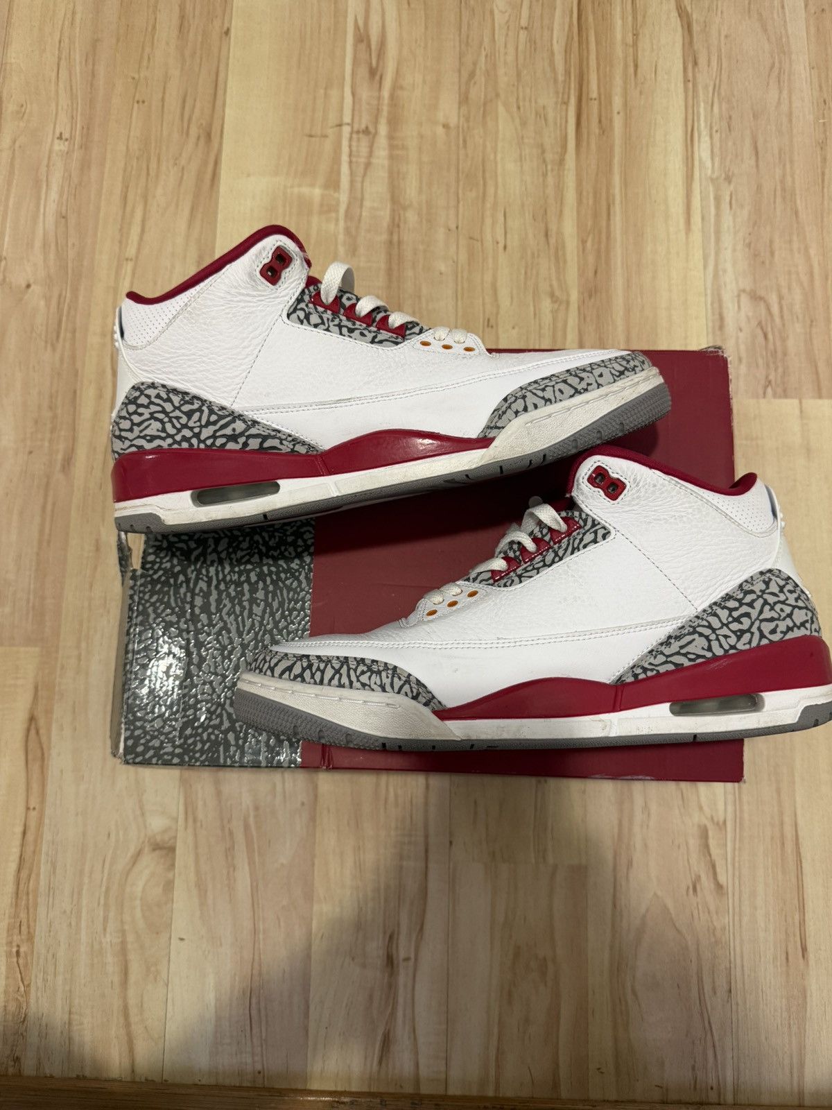 Air Jordan 3 Retro Cardinal Red