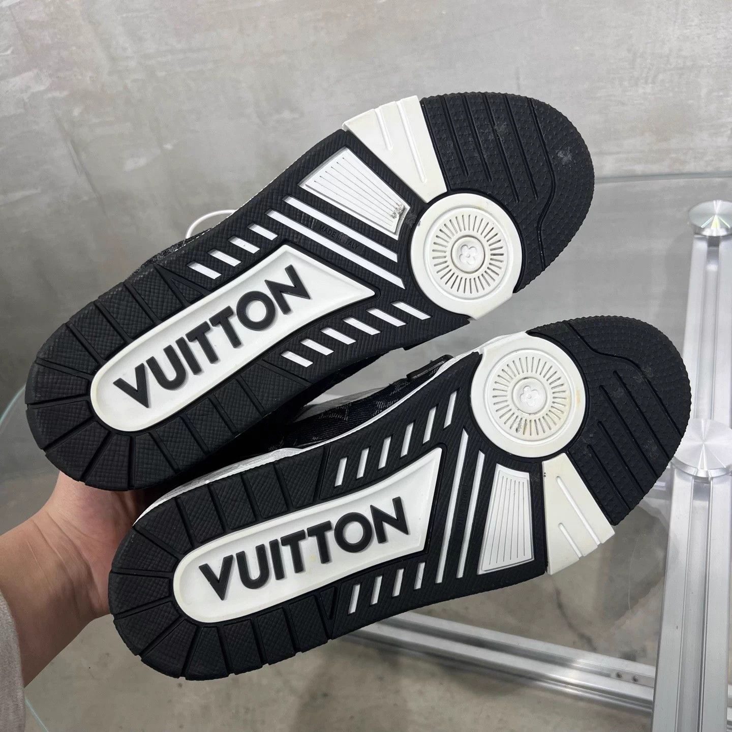 Louis Vuitton LV Trainer Black White Denim UK6.5/40.5 Size US 8.5 / EU 41-42 - 7 Thumbnail