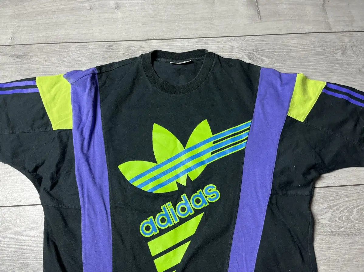 Adidas Adidas T-shirt vintage size Medium Size US M / EU 48-50 / 2 - 4 Thumbnail