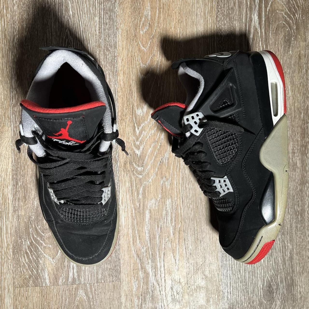 Jordan Brand 2019 jordan 4 bred Size US 9 / EU 42 - 2 Thumbnail
