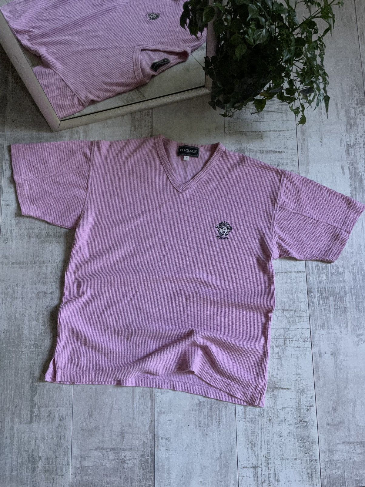 Versace × Vintage Vintage Versace 90’s Pink Waffle T-Shirt Medusa Logo Size US M / EU 48-50 / 2 - 2 Thumbnail