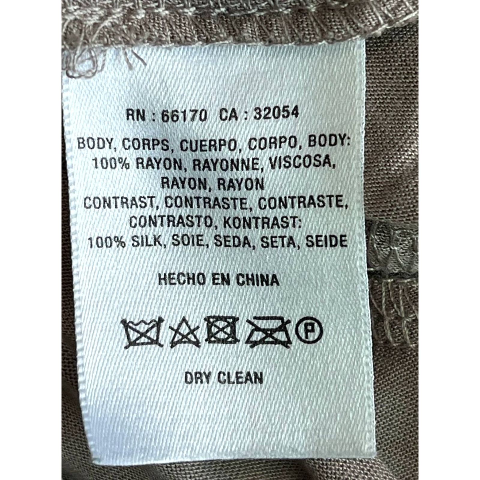 Anthropologie Anthropologie Clu + Willoughby Silk & Rayon Top Blouse Women Small Gray Silk Rayon Blouse S Women Size S / US 4 / IT 40 - 6 Thumbnail