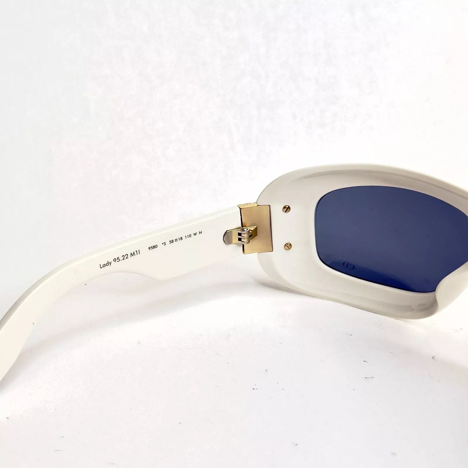 Christian Dior Monsieur CHRISTIAN DIOR Lady 9522 White M1I Sunglasses CD40136I 95.22 Size ONE SIZE - 6 Thumbnail