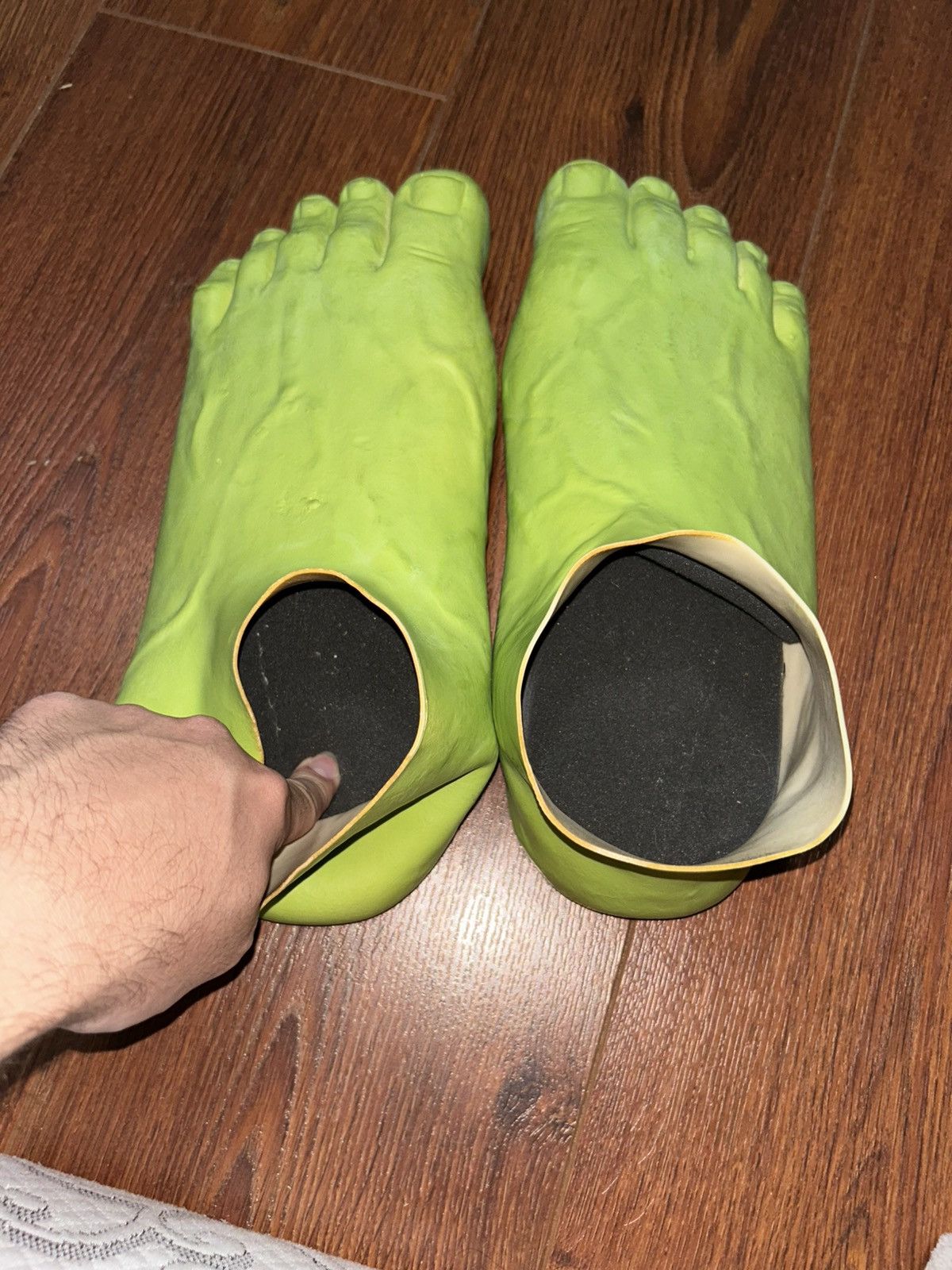 Imran Potato Imran potato caveman green foot slippers Size US 12.5 / EU 45-46 - 6 Thumbnail