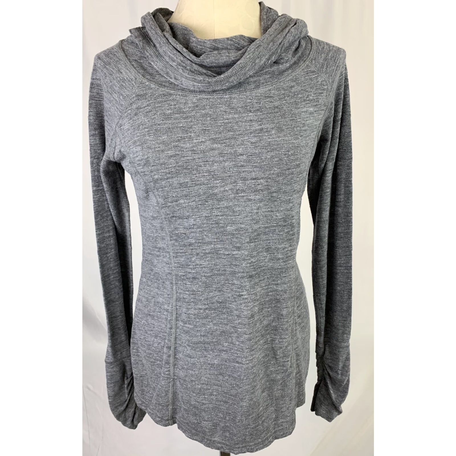 Reebok VINTAGE Reebok Gray Cowl Neck Activewear Top Long Sleeve Thumbholes Shirt Womens Small SS Size S / US 4 / IT 40 - 3 Thumbnail