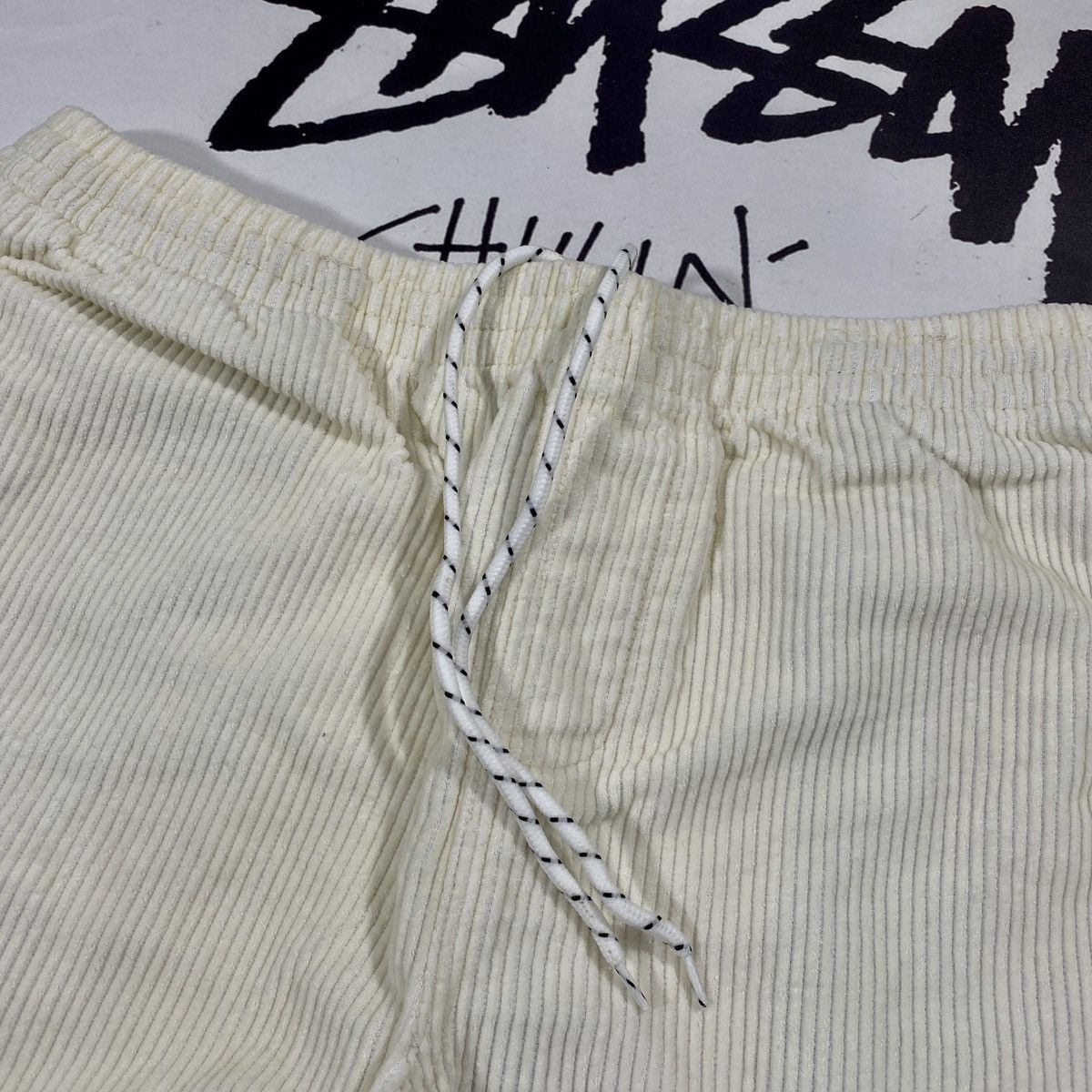 Stussy STUSSY AUSTRALIA CORDUROY SHORTS OFF WHITE - 34 Size US 34 / EU 50 - 3 Thumbnail