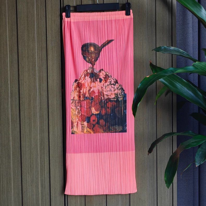 Issey Miyake Issey Miyake size:1 Pink berry ice cream pleated skirt Size 31" - 1 Thumbnail