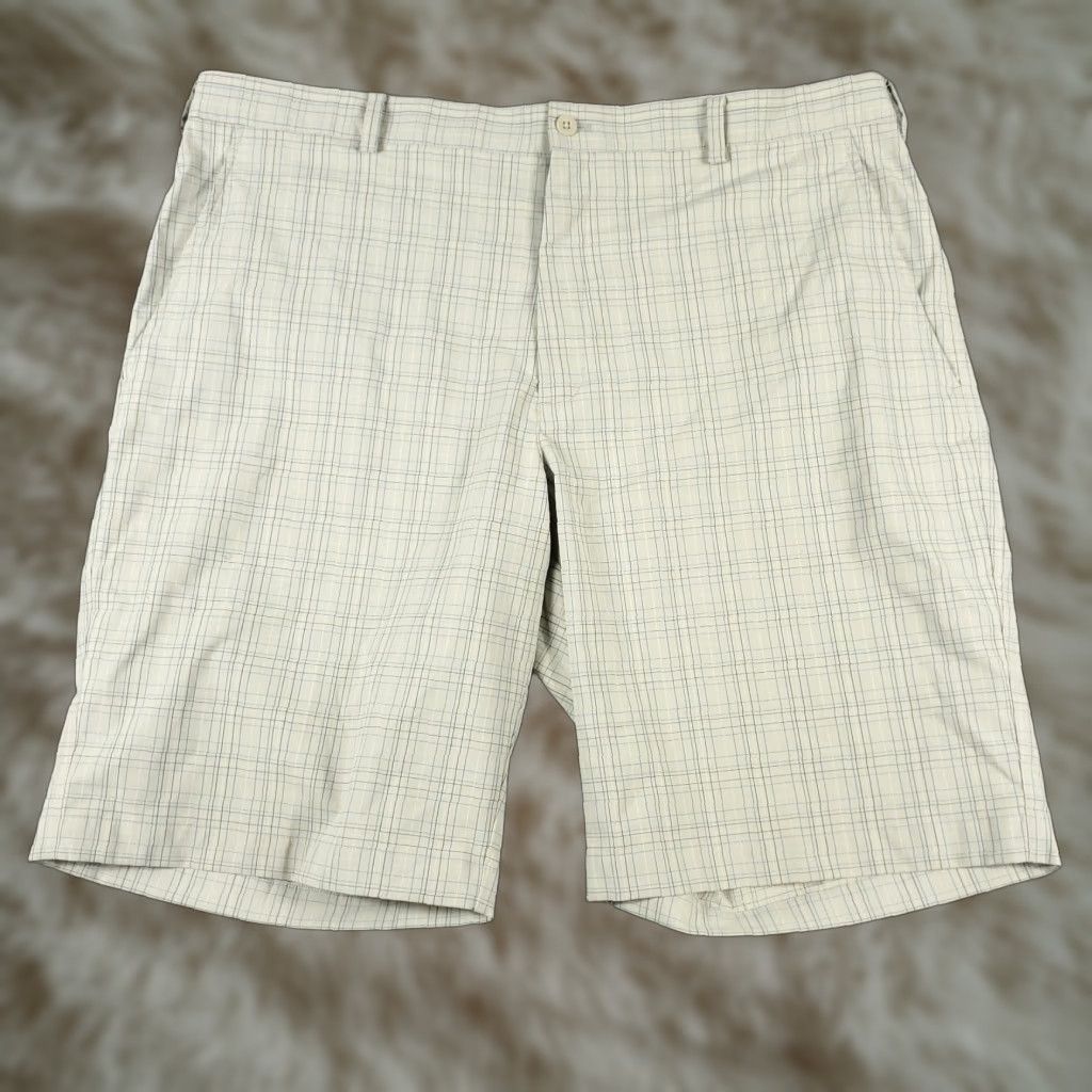 Nike Nike Shorts Mens 40 Beige Plaid Dri Fit Flat Front Chino Casual Golf Nike Logo Belt Loops Regular Size 40 Mens Brown Beige Plaid Chino Shorts Size US 40 / EU 56 - 1 Thumbnail