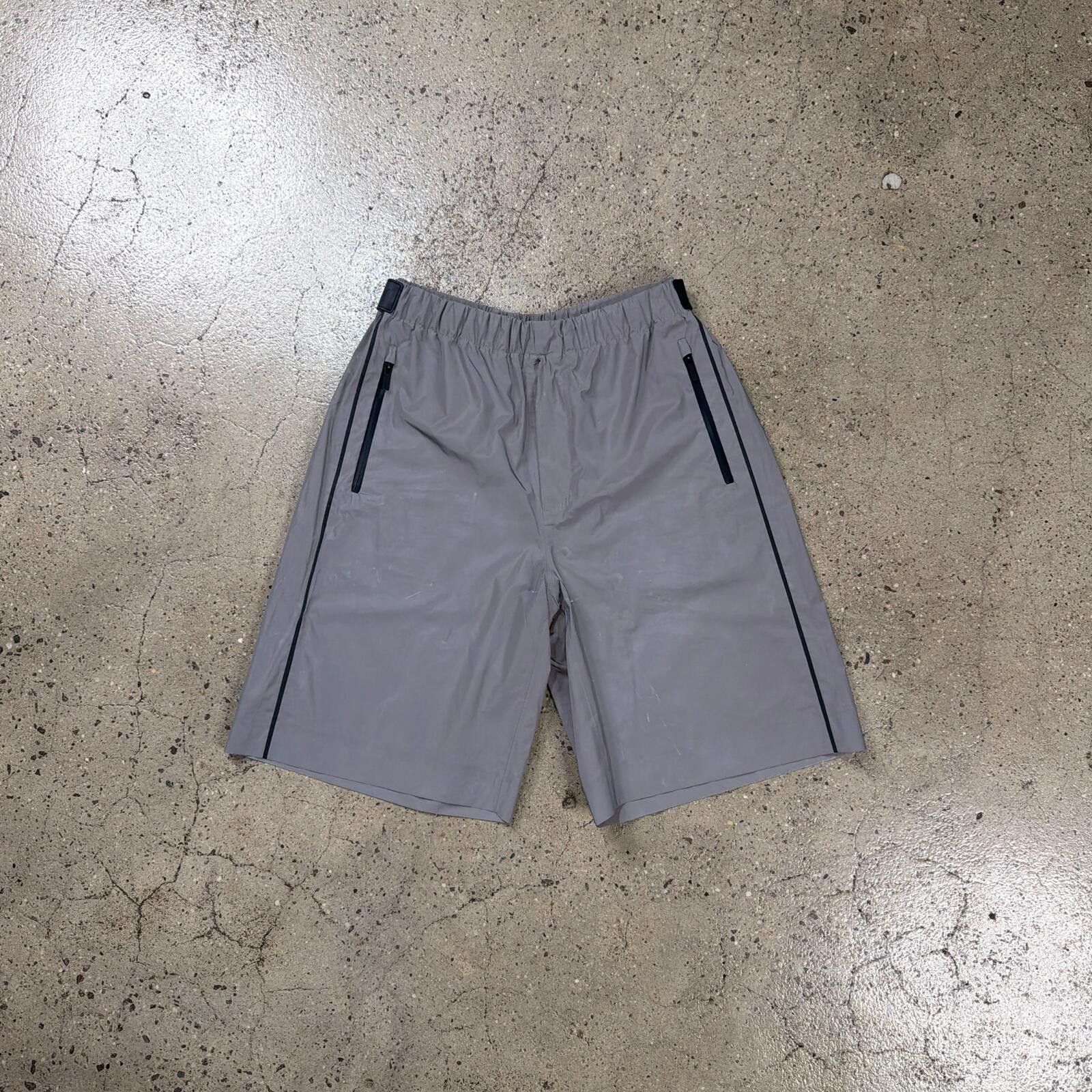 Prada Prada 3M Adjustable Shorts Size US 34 / EU 50 - 1 Thumbnail