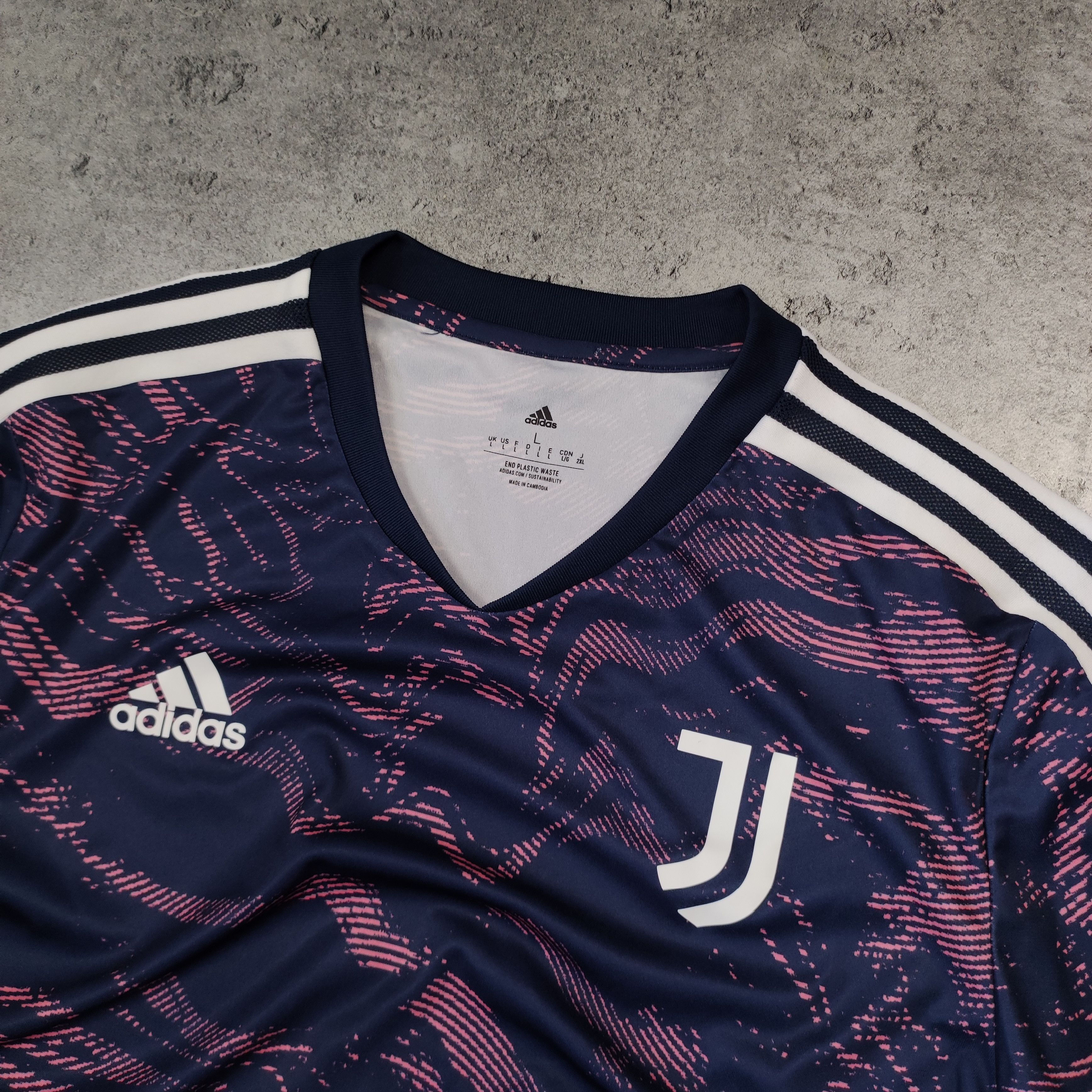 Adidas RARE Juventus FC Adidas x Football Team Training Jersey Size US L / EU 52-54 / 3 - 4 Thumbnail