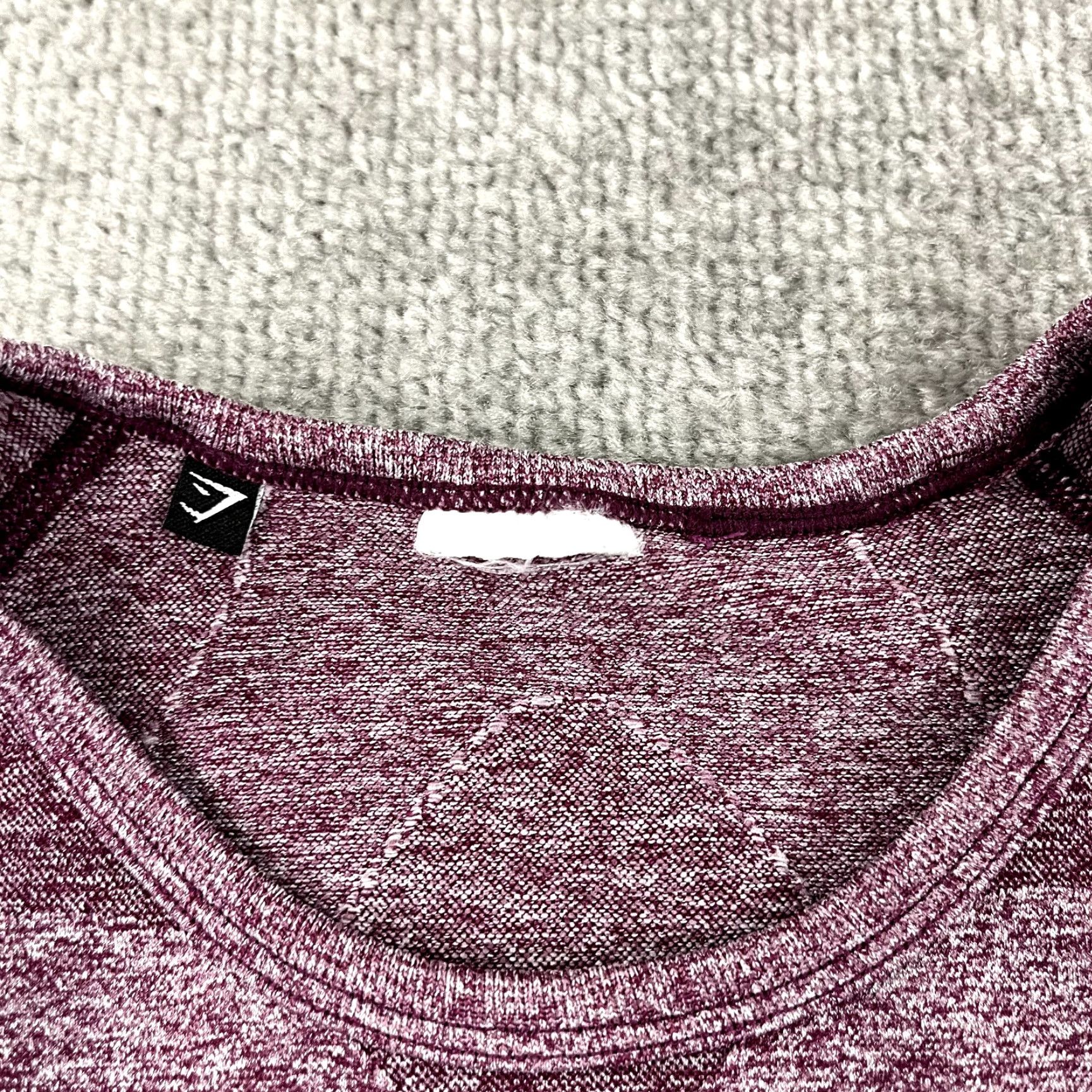 Gymshark GYMSHARK Top Womens M Cropped Dark Ruby Flex Shirt Long Sleeve Casual Shirt Womens M Gymshark Size M / US 6-8 / IT 42-44 - 3 Thumbnail