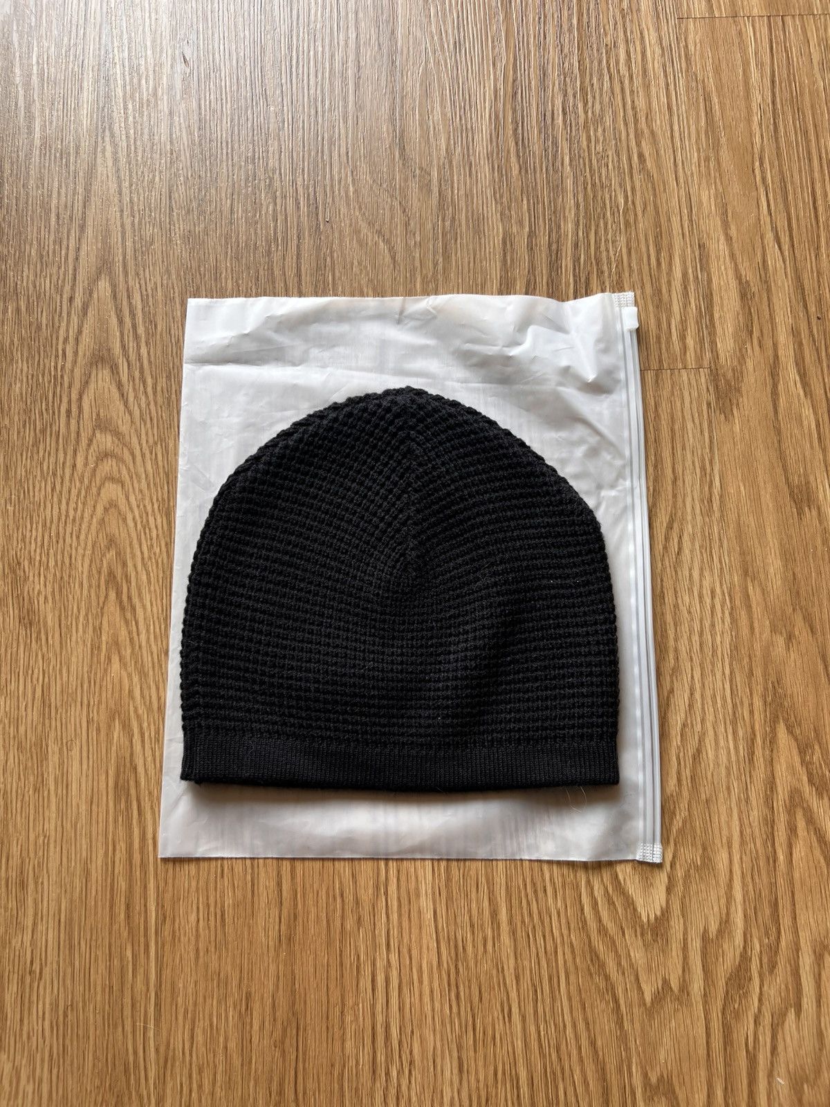 HMDD HMDD Old English Thermal Beanie Size ONE SIZE - 2 Thumbnail