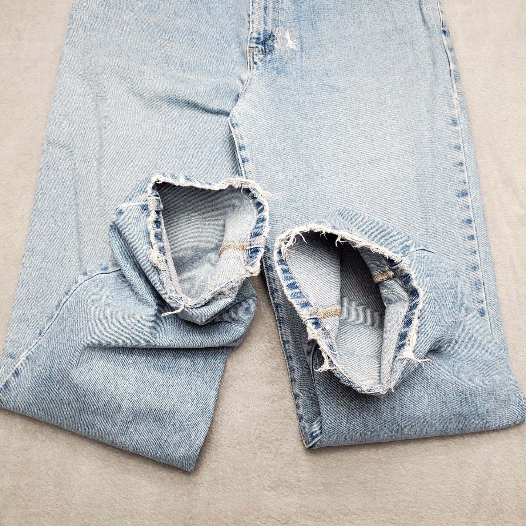 Tommy Hilfiger Tommy Hilfiger Jeans Mens 32X31 Blue Denim Straight Leg Faded Light Wash Pants Size US 32 / EU 48 - 4 Thumbnail