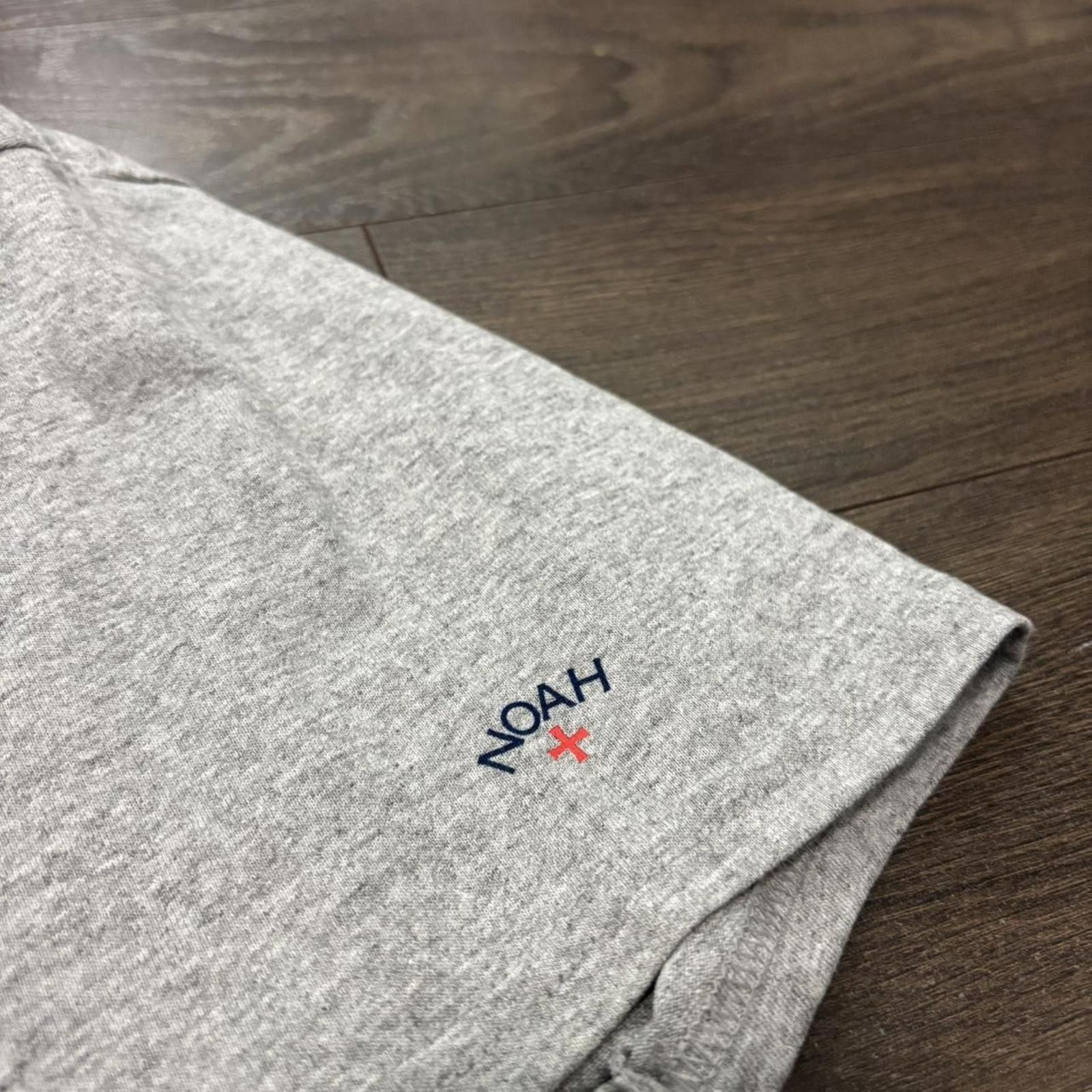 Noah Noah don’t give up Dover street year of the rat t shirt Size US M / EU 48-50 / 2 - 4 Thumbnail