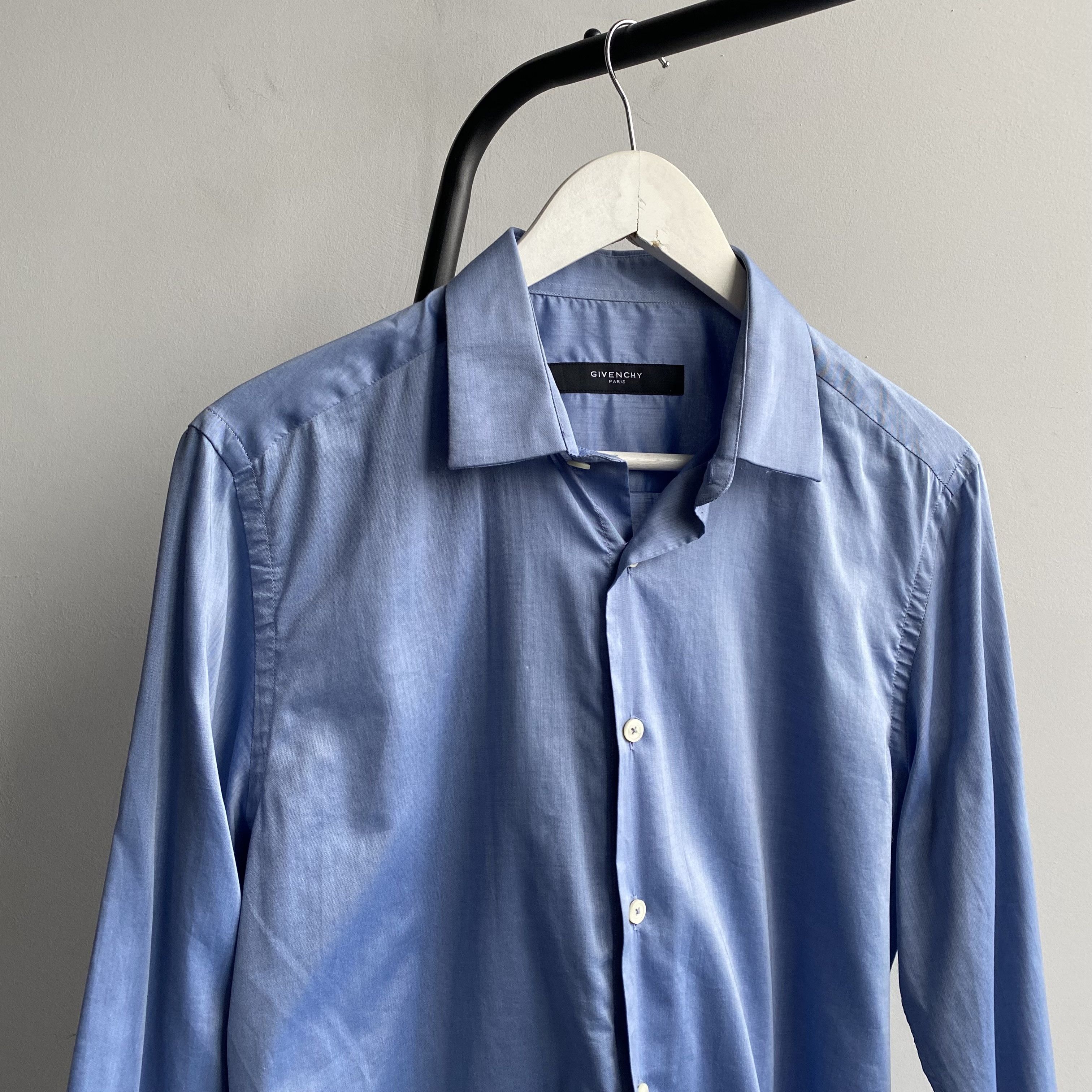 Givenchy GIVENCHY Paris Men’s Oxford Blue Shirt Size US M / EU 48-50 / 2 - 1 Thumbnail