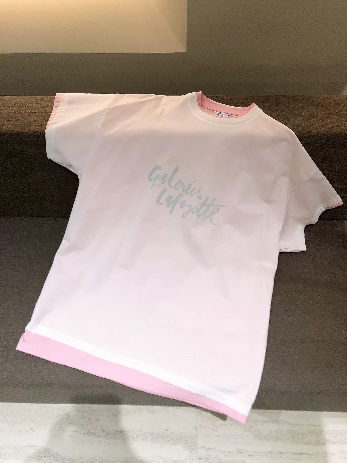 Vetements VETEMENTS Layered Oversized T-Shirt Size US S / EU 44-46 / 1 - 1 Thumbnail