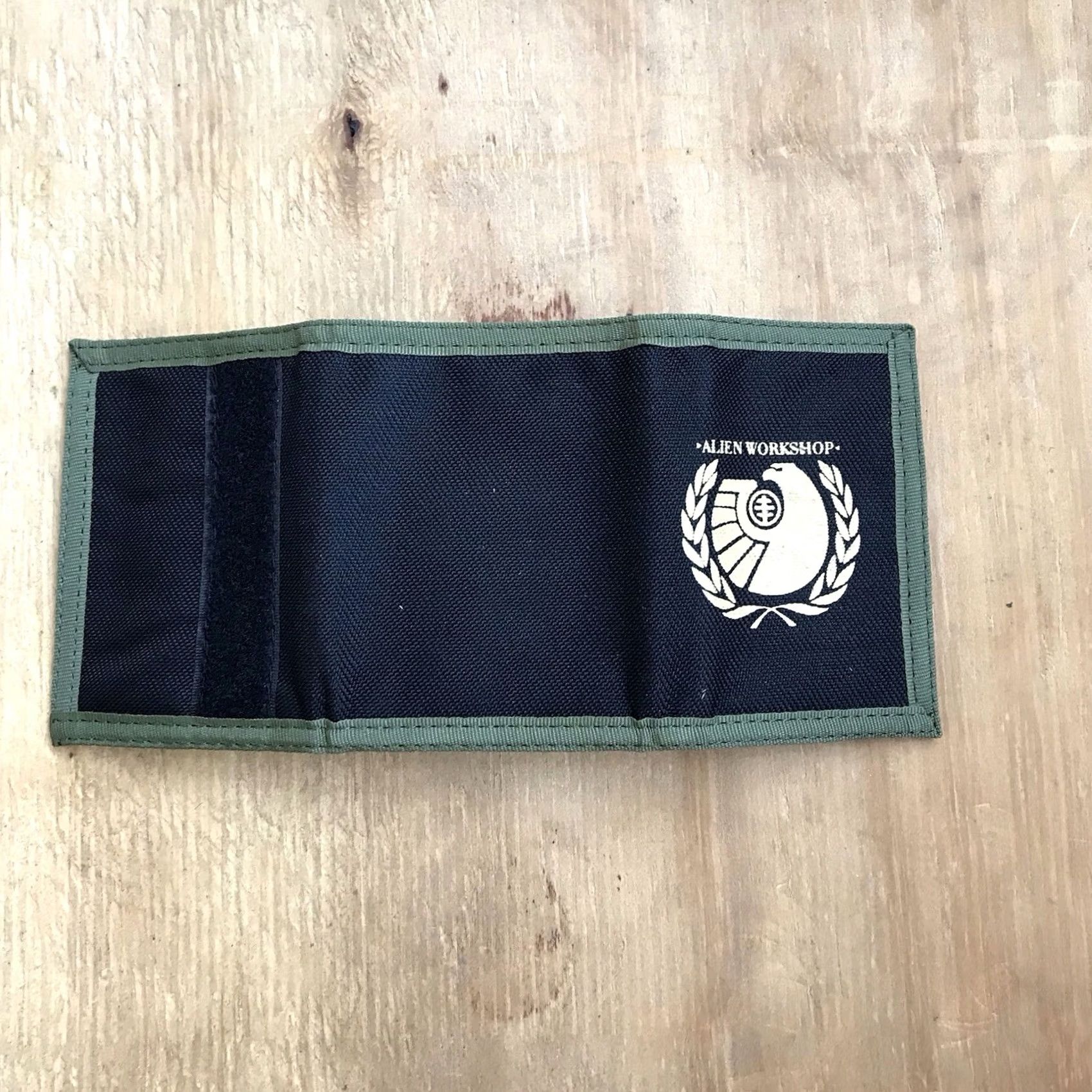 Alien Workshop VINTAGE Alien Workshop Wallet Trifold Skateboarding Black Unisex Wallet Rare Size ONE SIZE - 7 Thumbnail