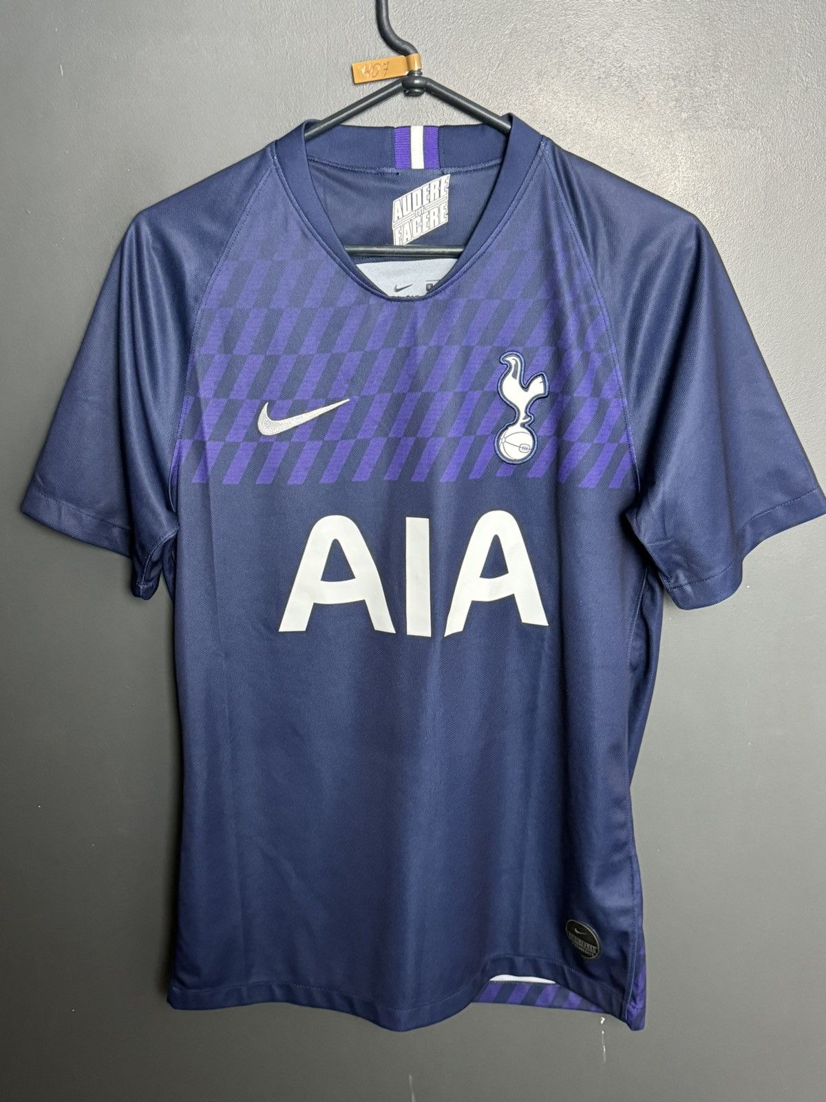 Nike Tottenham Hotspur 19/20 Away Football Jersey Size US S / EU 44-46 / 1 - 1 Thumbnail
