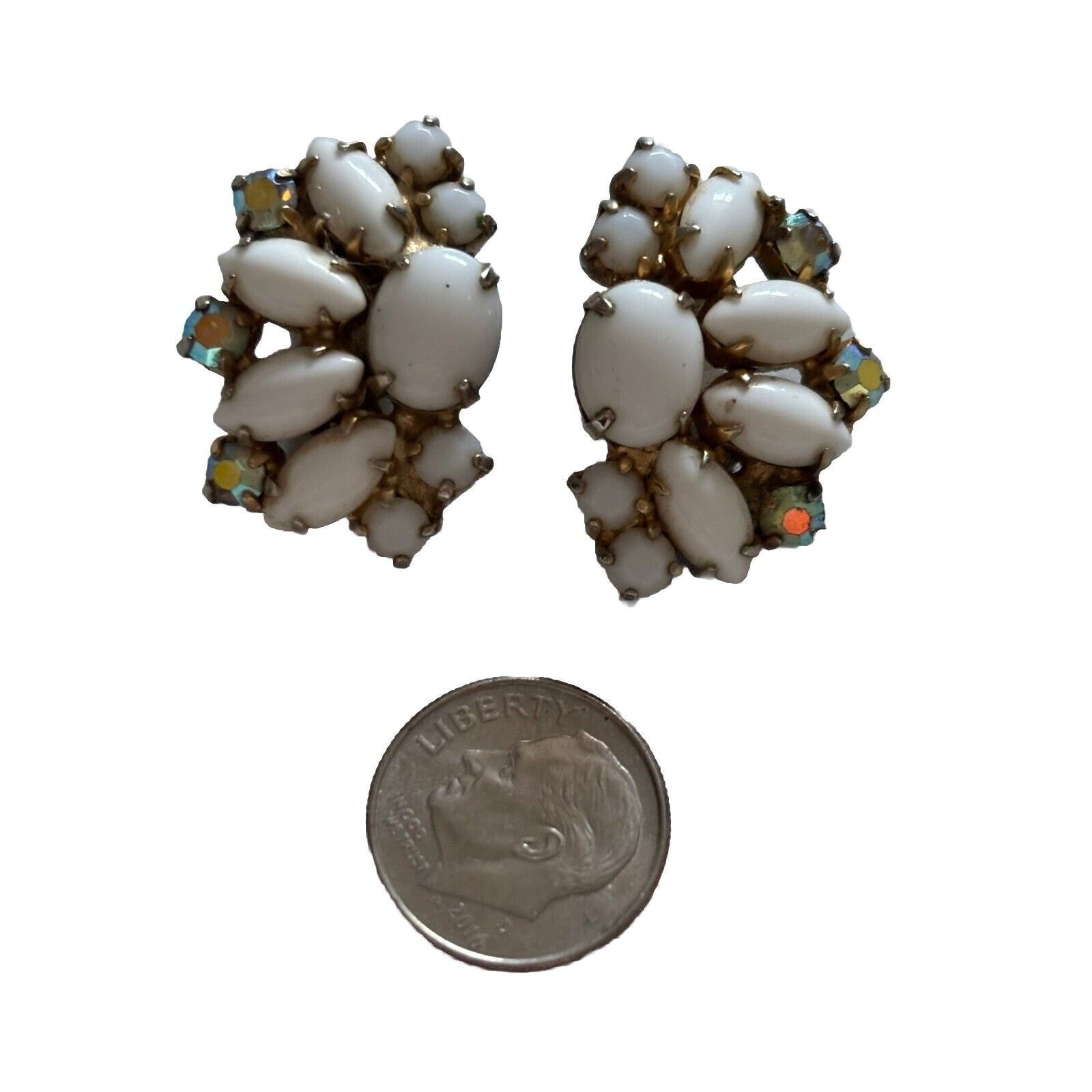 Other Milk Glass Aurora Borealis Rhinestone Clip On Earrings Size ONE SIZE - 5 Thumbnail