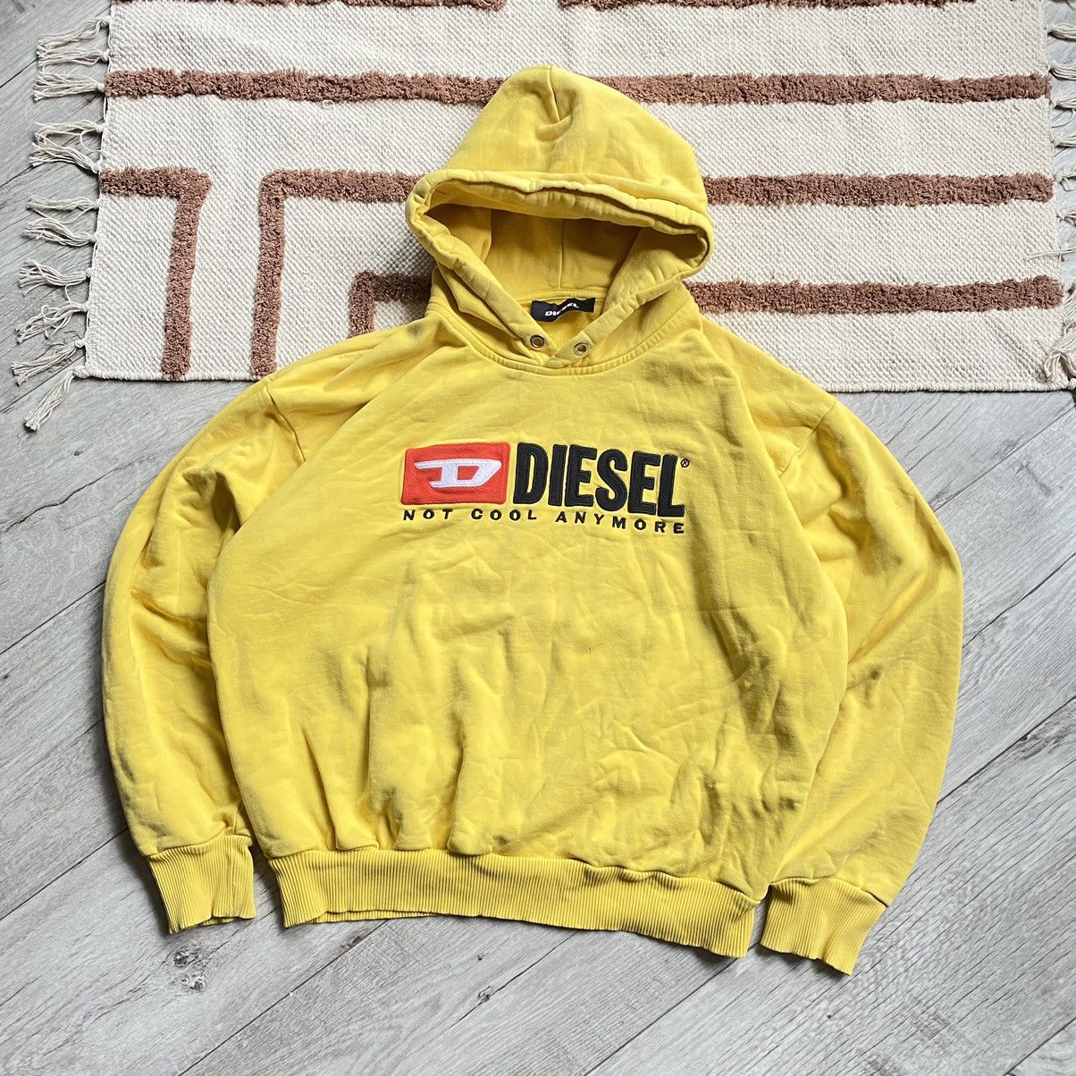 Diesel DIESEL YELLOW BIG EMBROIDERED LOGO BOXY HOODIE | Grailed