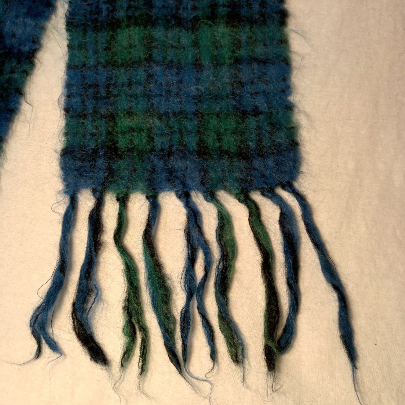 Vintage VINTAGE Creagaran Unisex Woven Plaid Scarf Scotland Mohair Wool Nylon 72in Fringe Tartan Winter Size ONE SIZE - 3 Thumbnail