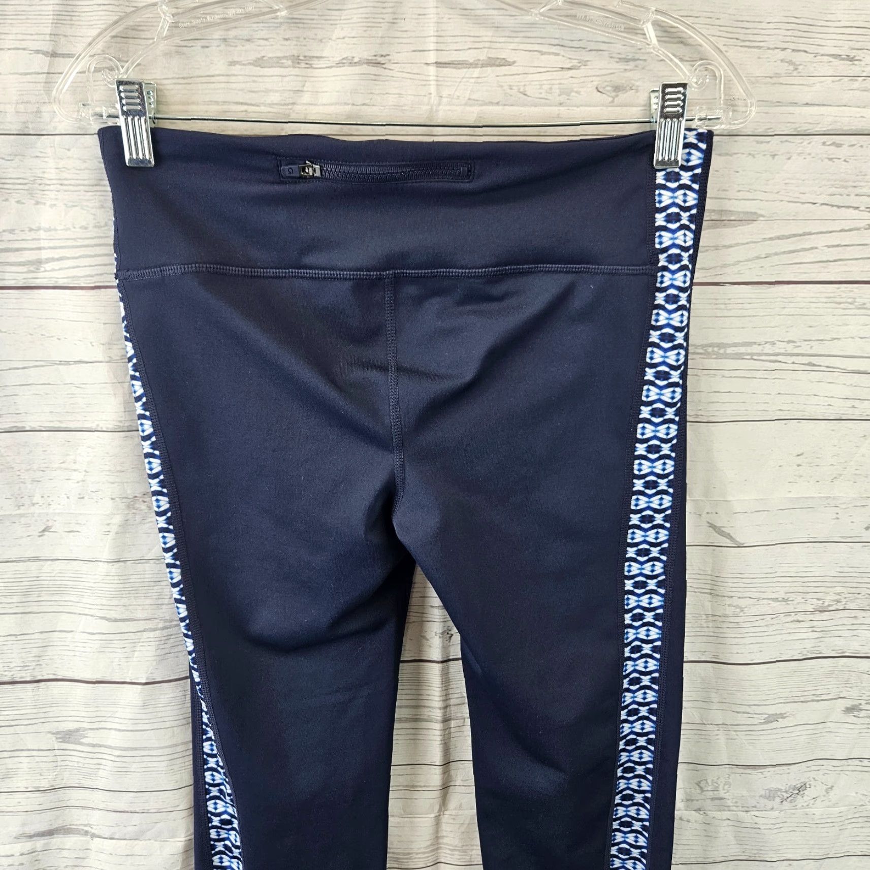 Gap Gap Fit Womens Capris Leggings Size S Blue Mid Rise Capri Women Leggings Privacy: N/A Size 28" / US 6 / IT 42 - 4 Thumbnail